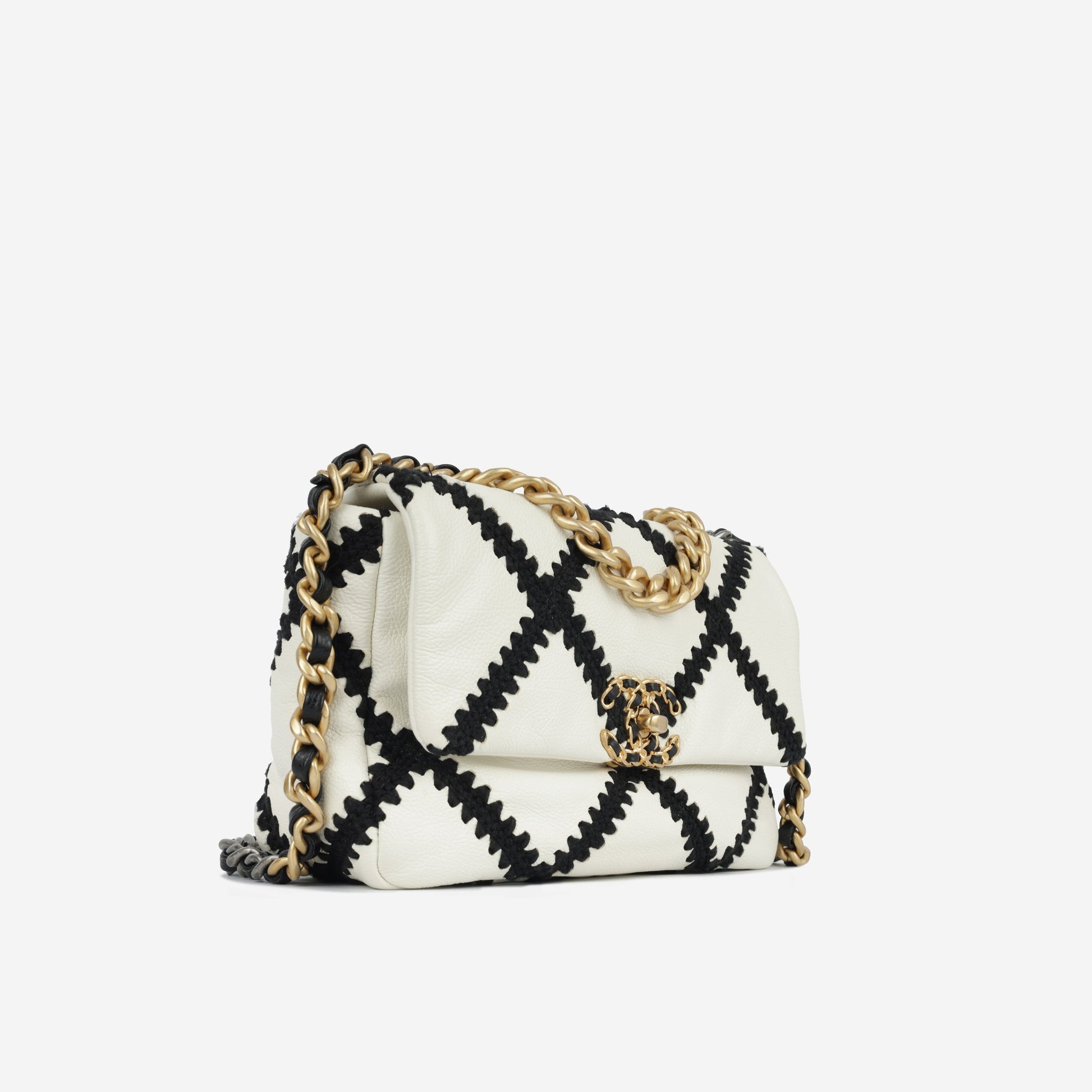 Chanel Chanel 19 Shoulder Bag - Rovelle Bags
