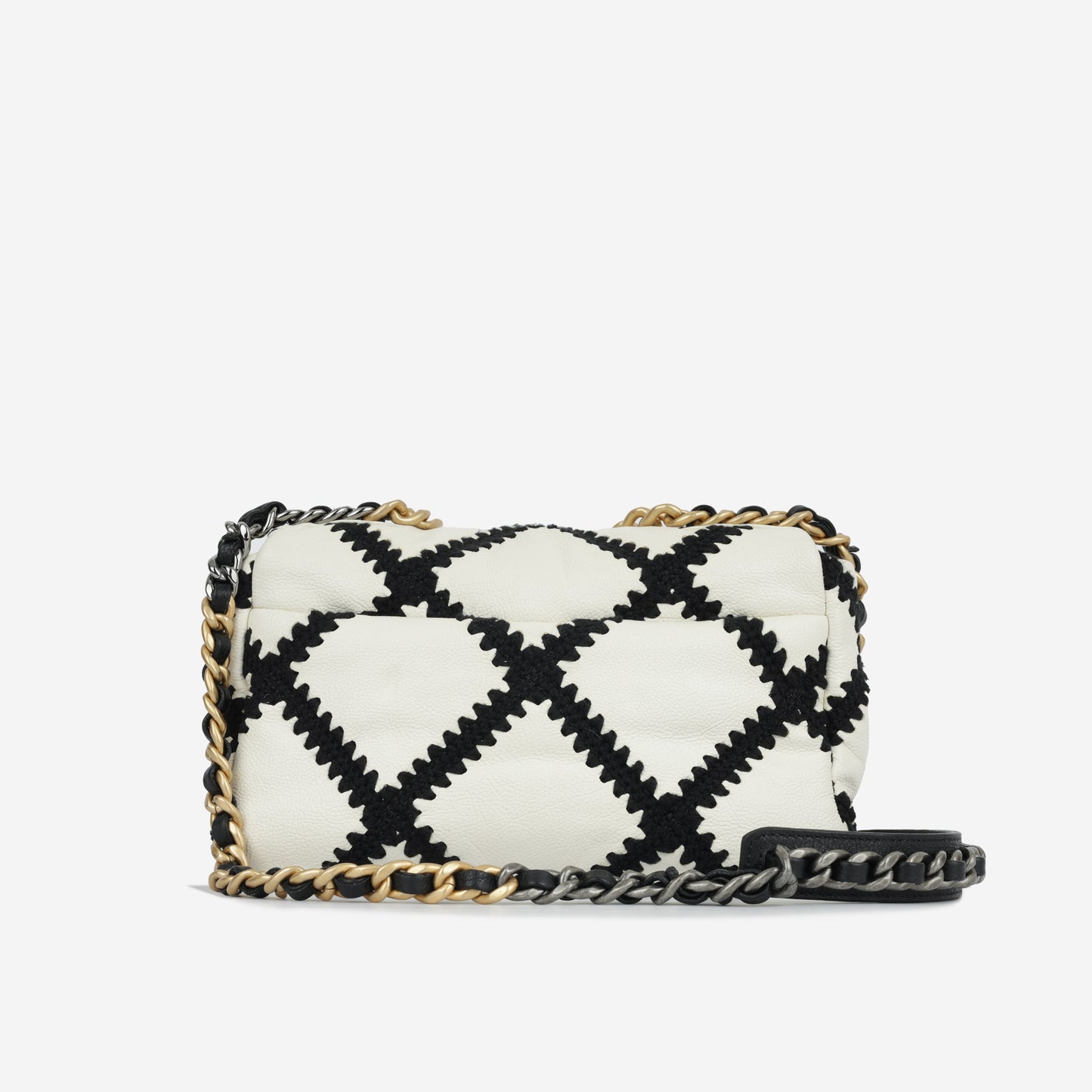 Chanel Chanel 19 Shoulder Bag - Rovelle Bags