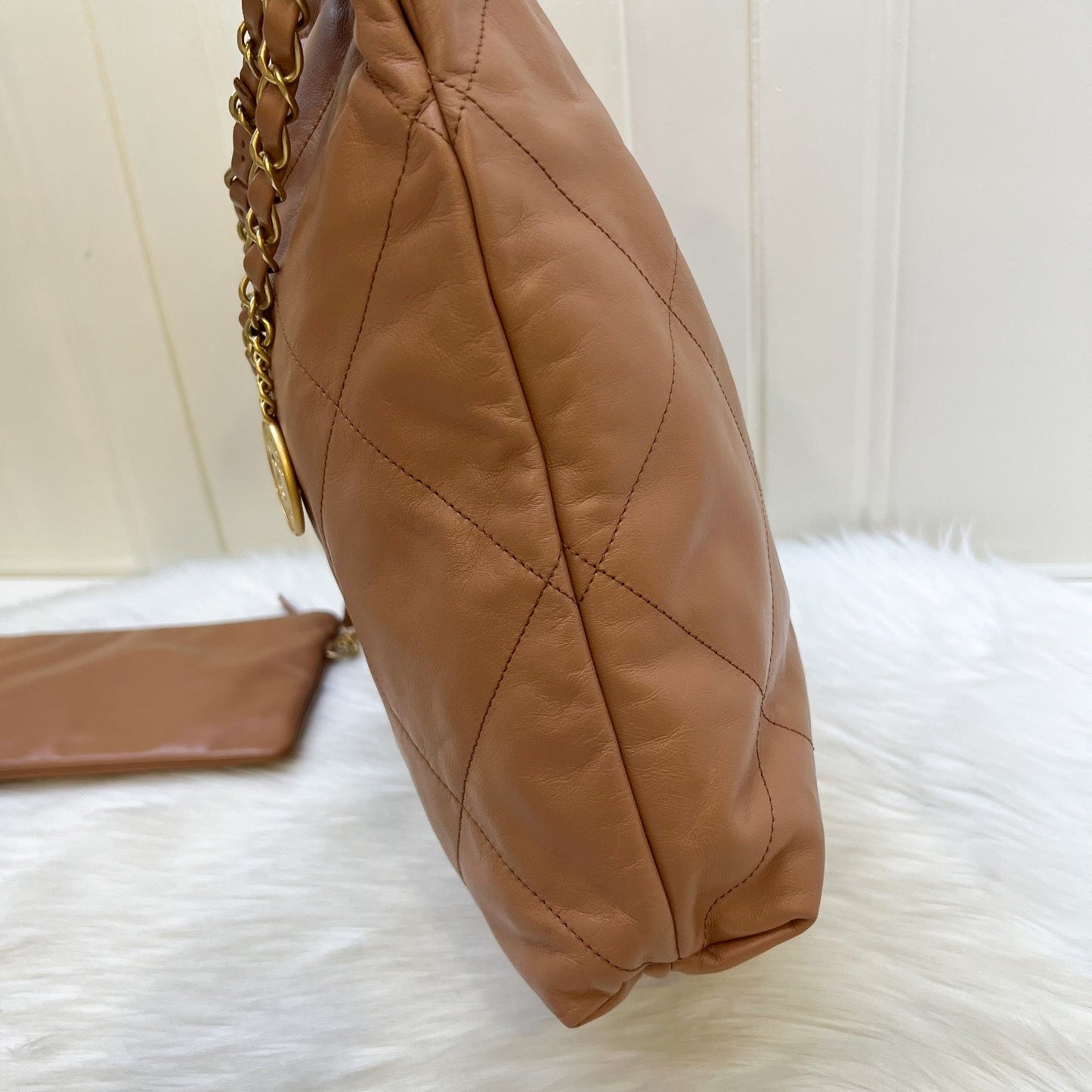 Chanel 22 Medium Hobo Handbag - Rovelle Bags