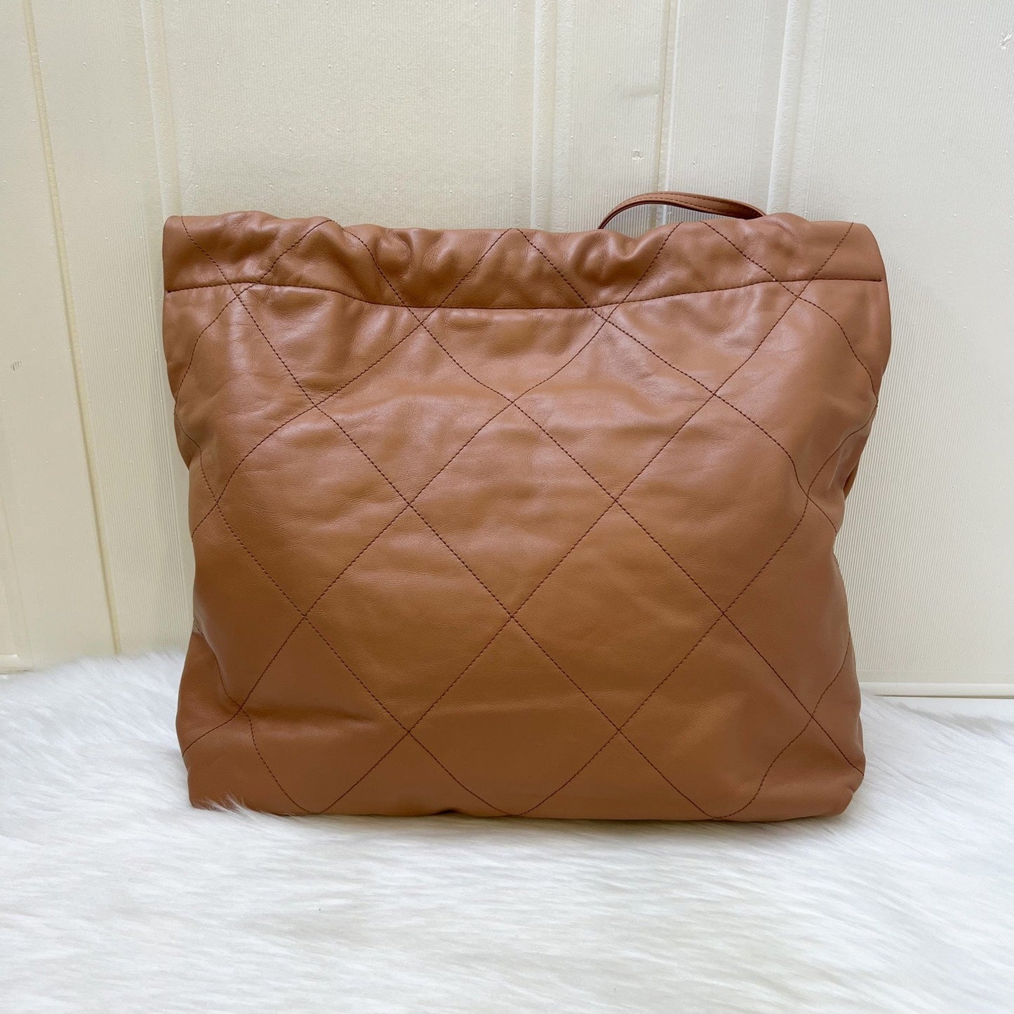 Chanel 22 Medium Hobo Handbag - Rovelle Bags