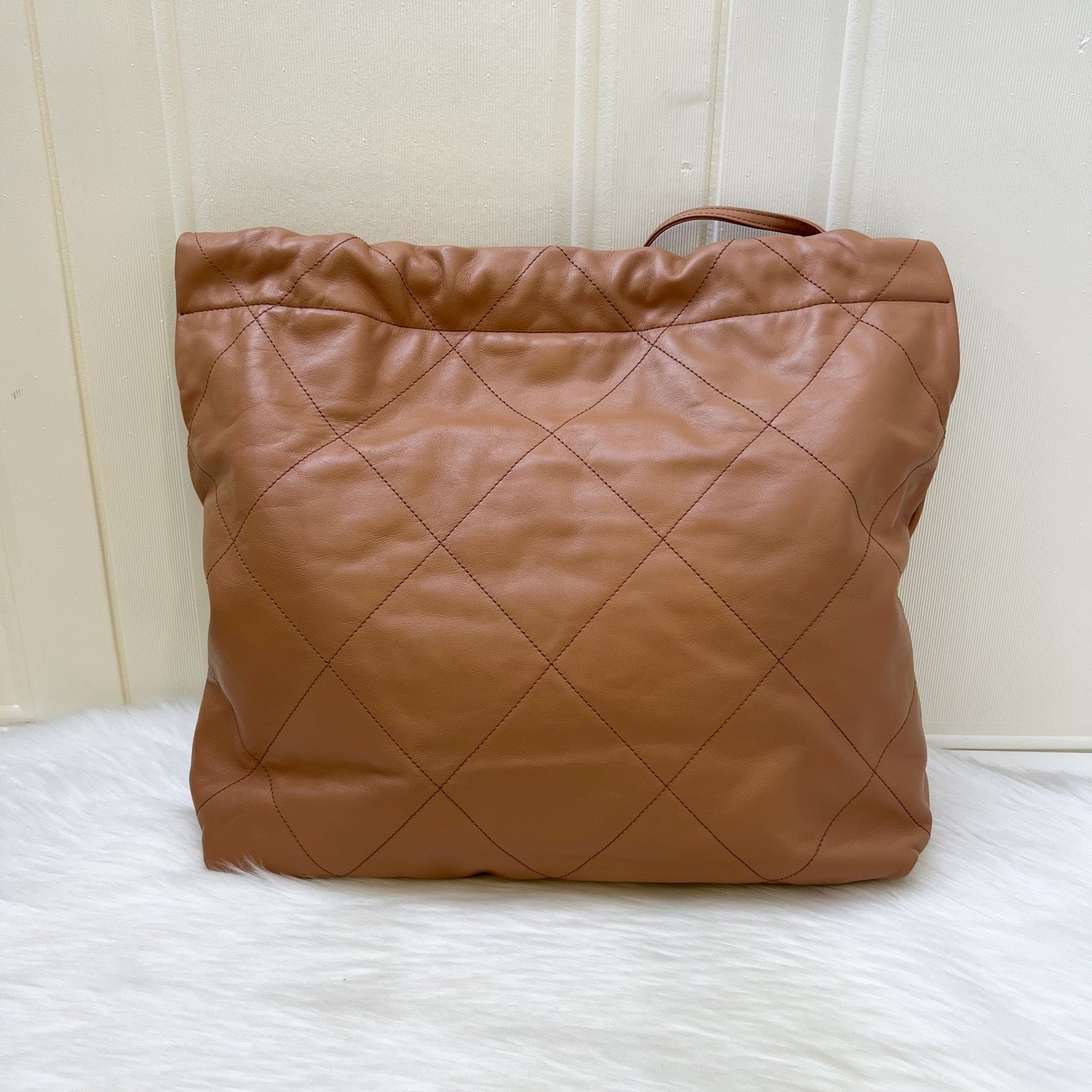 Chanel 22 Medium Hobo Handbag - Rovelle Bags