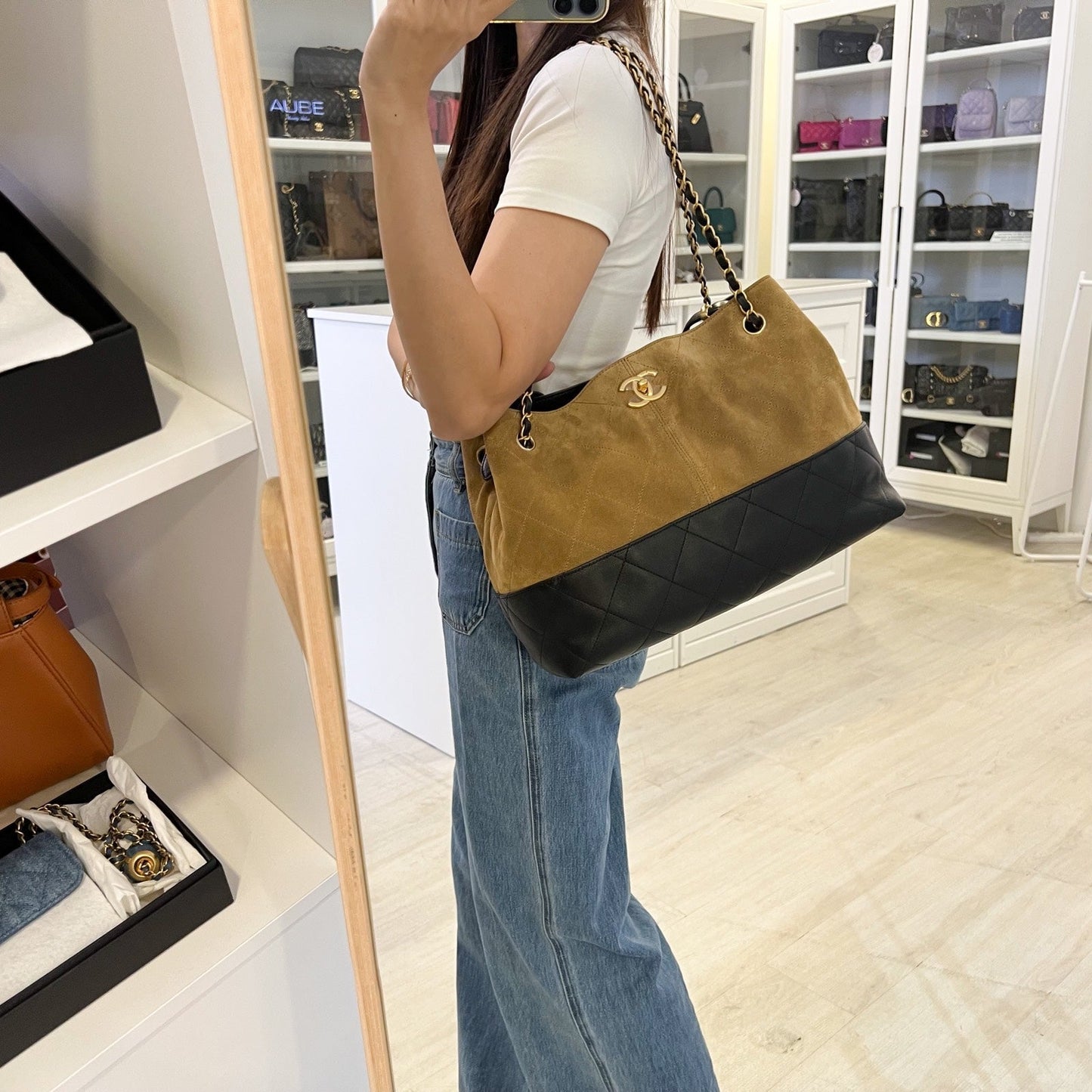 Chanel 25A Two-Tone Tote Tote Bag - Rovelle Bags