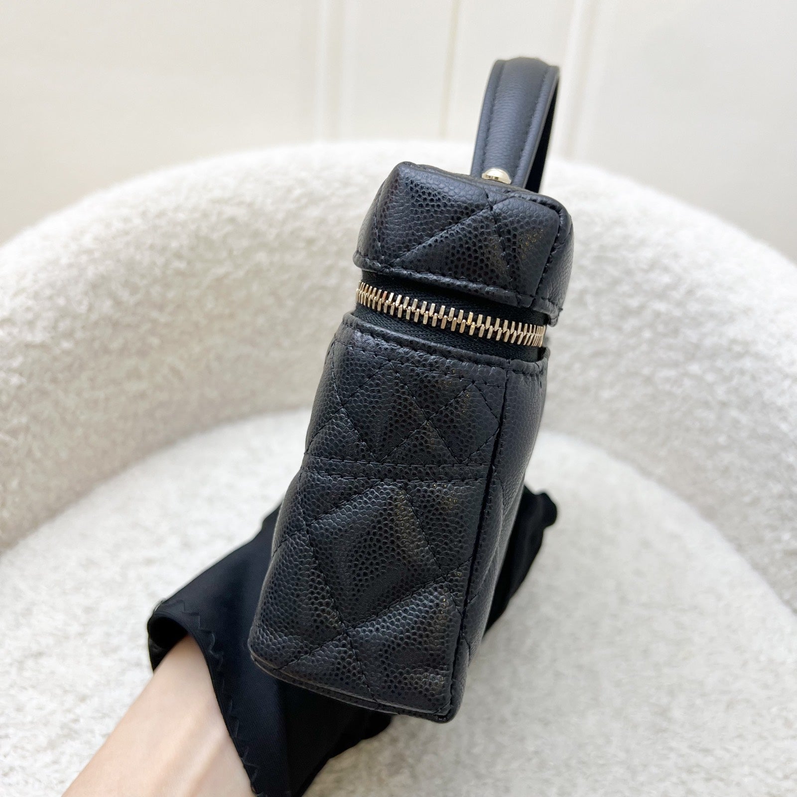 Chanel [Brand New - Local Full Vanity Bag - Rovelle Bags