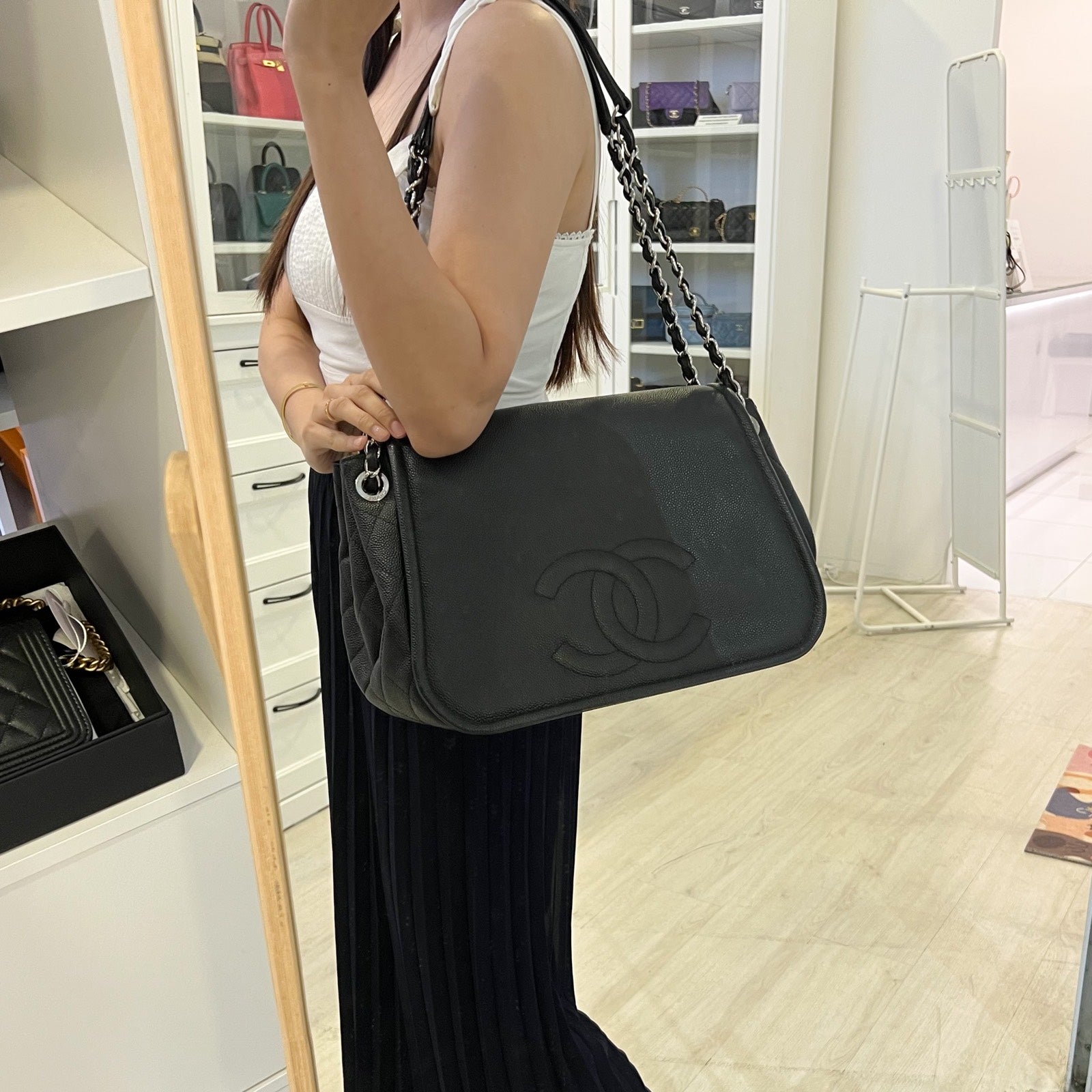 Chanel Maxi Accordion Shoulder Shoulder Bag - Rovelle Bags