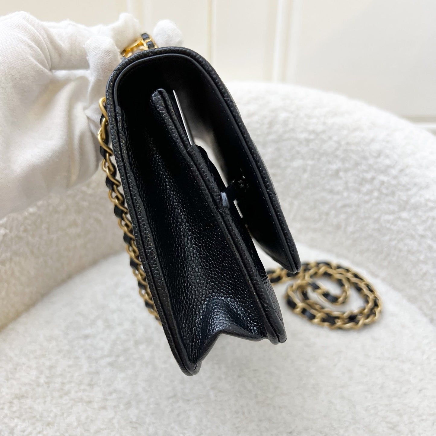 Chanel 22S "Pick Me Up" Wallet Crossbody Bag - Rovelle Bags