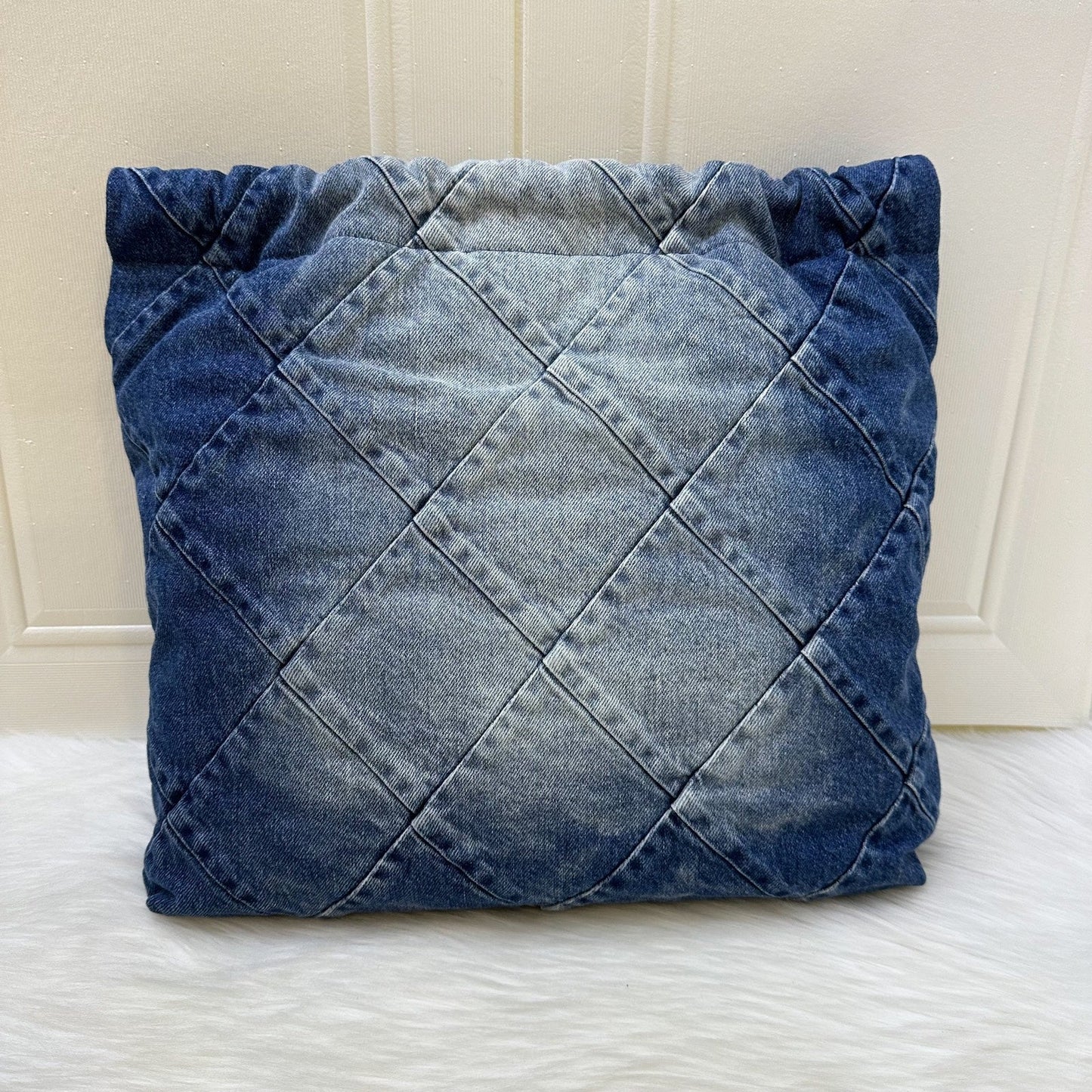 Chanel 22 Medium Hobo Hobo Bag - Rovelle Bags