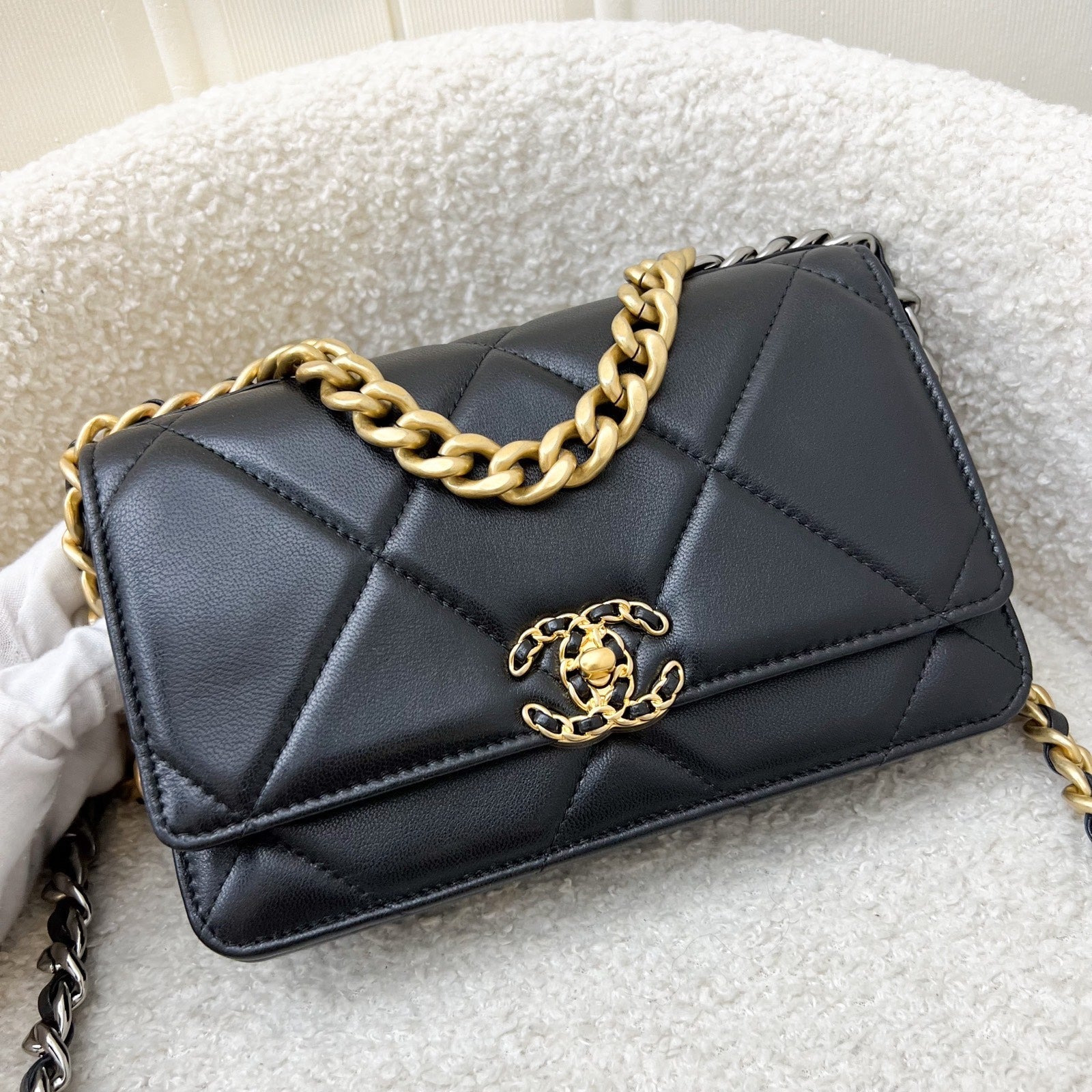 Chanel 19 Wallet on Chain WOC Crossbody Bag - Rovelle Bags