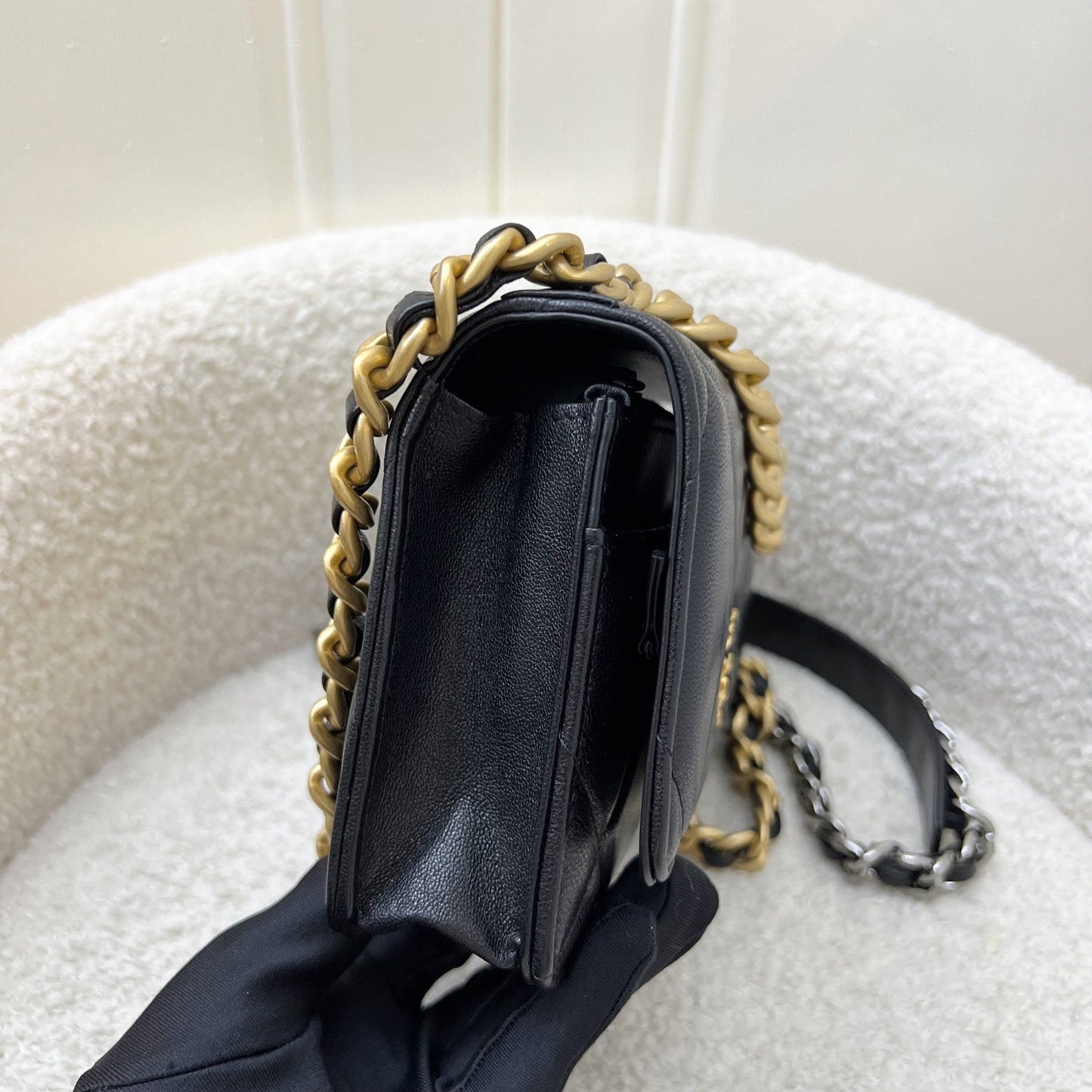 Chanel 19 Wallet on Chain WOC Crossbody Bag - Rovelle Bags
