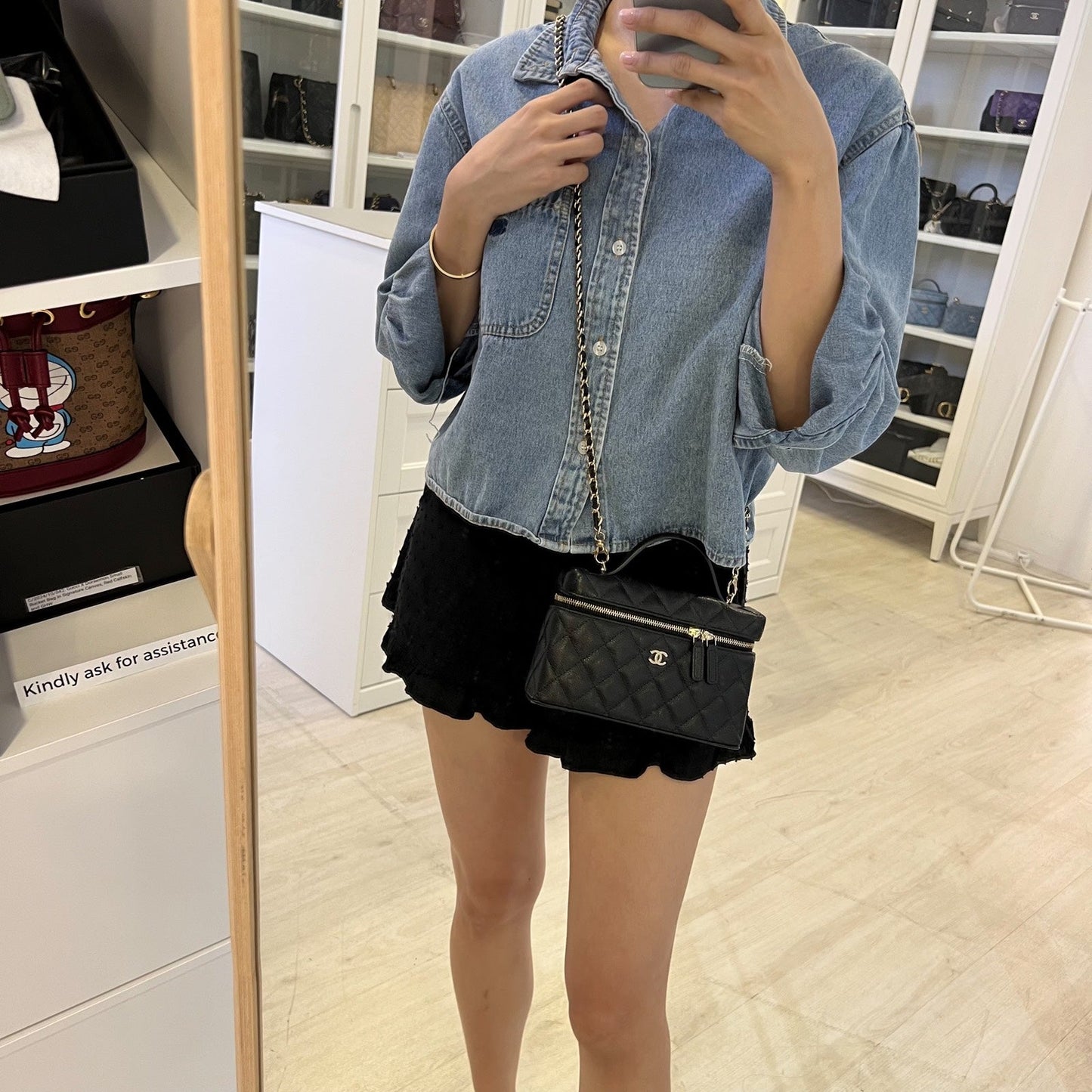 Chanel 25C Vanity / Clutch with Vanity Bag - Rovelle Bags
