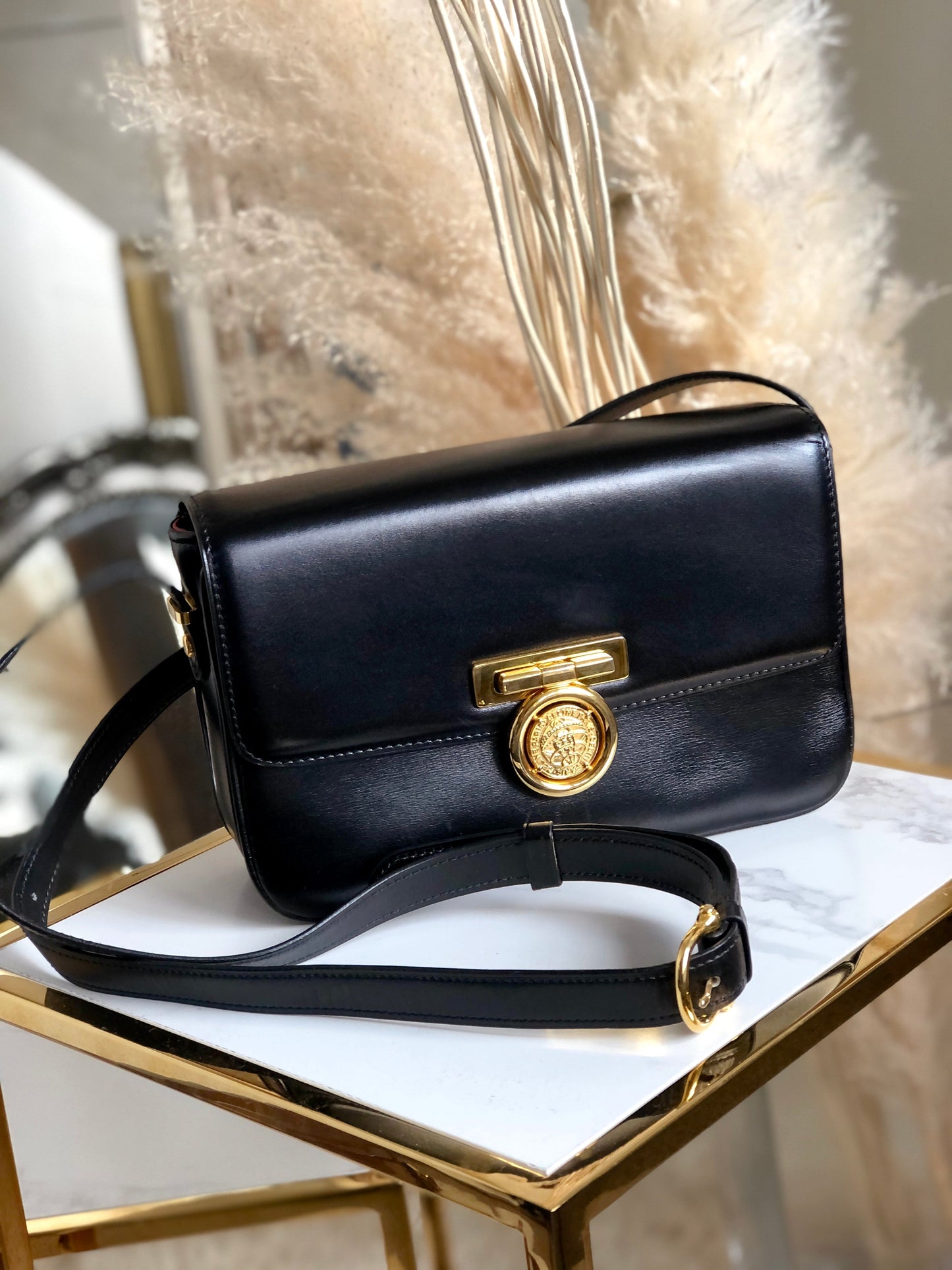 CELINE Medal motif Leather Crossbody Shoulder bag Black Old Celine 3sn772