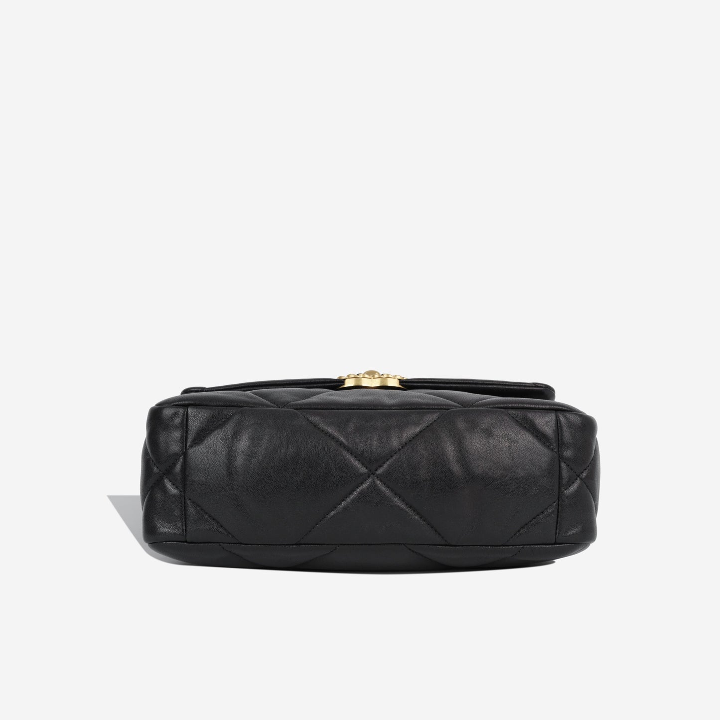 Chanel Chanel 19 Shoulder Bag - Rovelle Bags