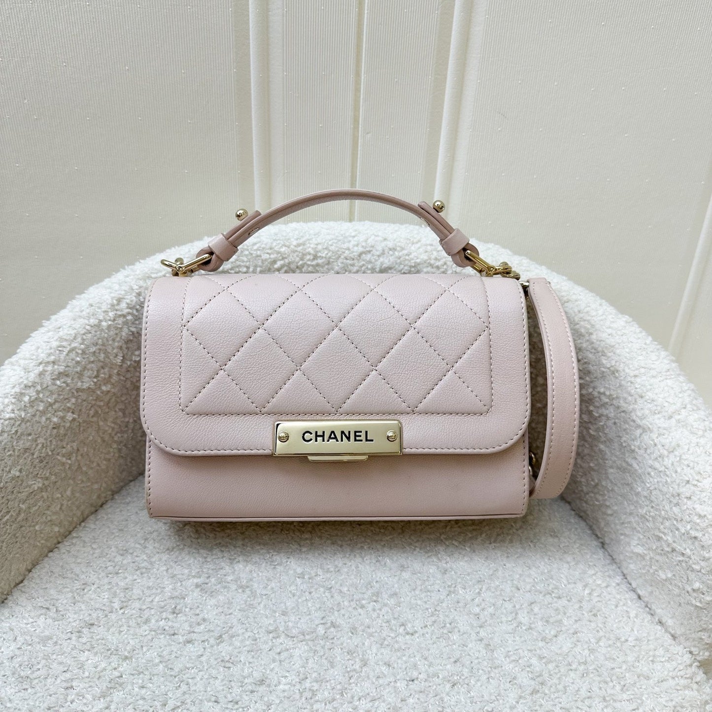 Chanel 17C Click Label Shoulder Shoulder Bag - Rovelle Bags