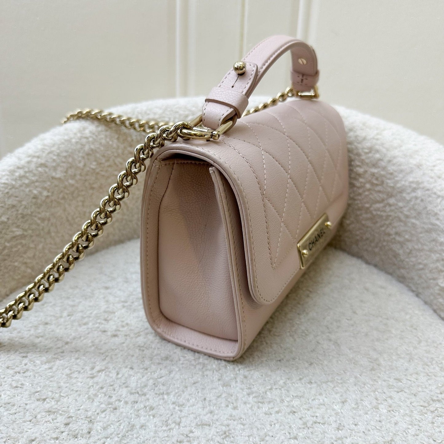 Chanel 17C Click Label Shoulder Shoulder Bag - Rovelle Bags