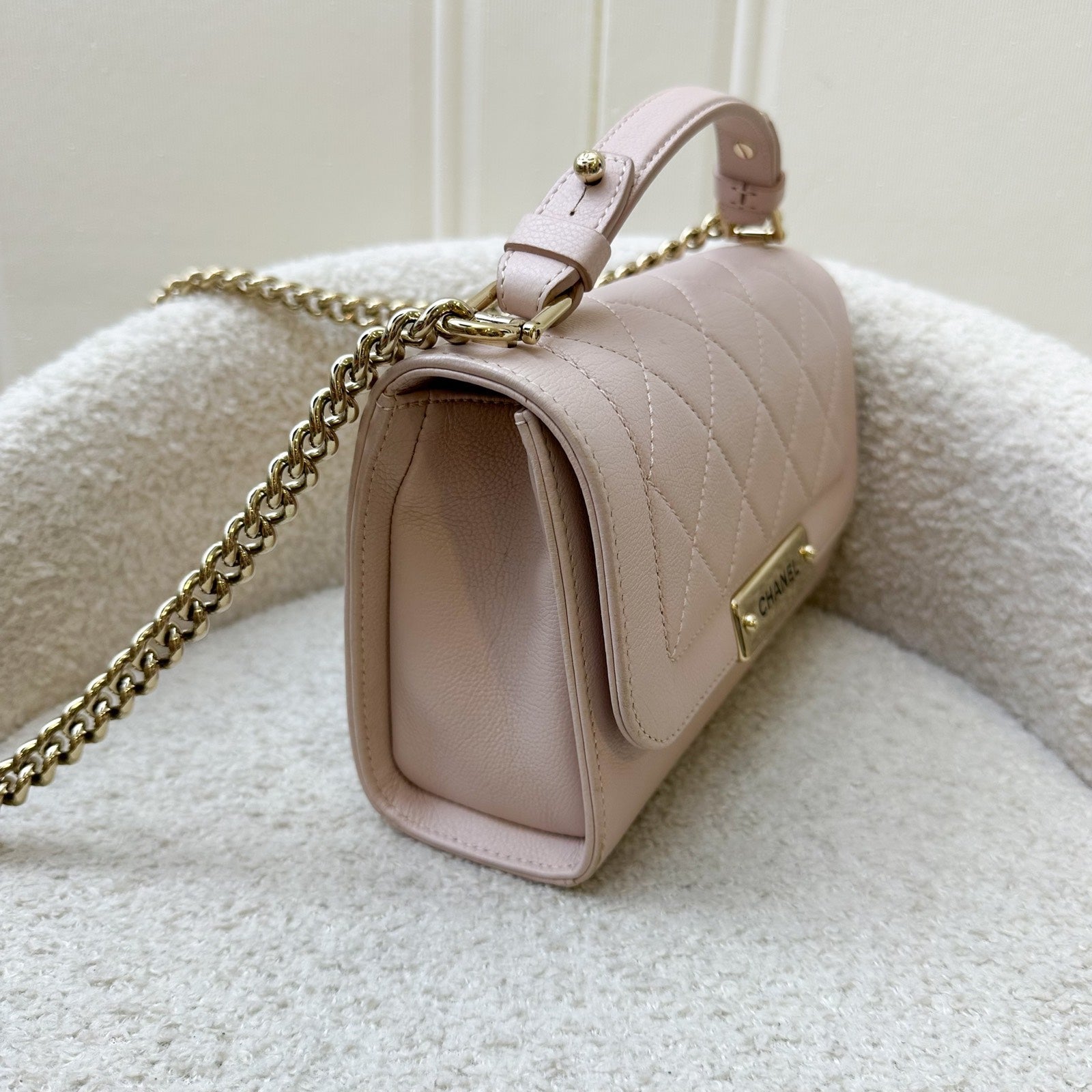 Chanel 17C Click Label Shoulder Shoulder Bag - Rovelle Bags