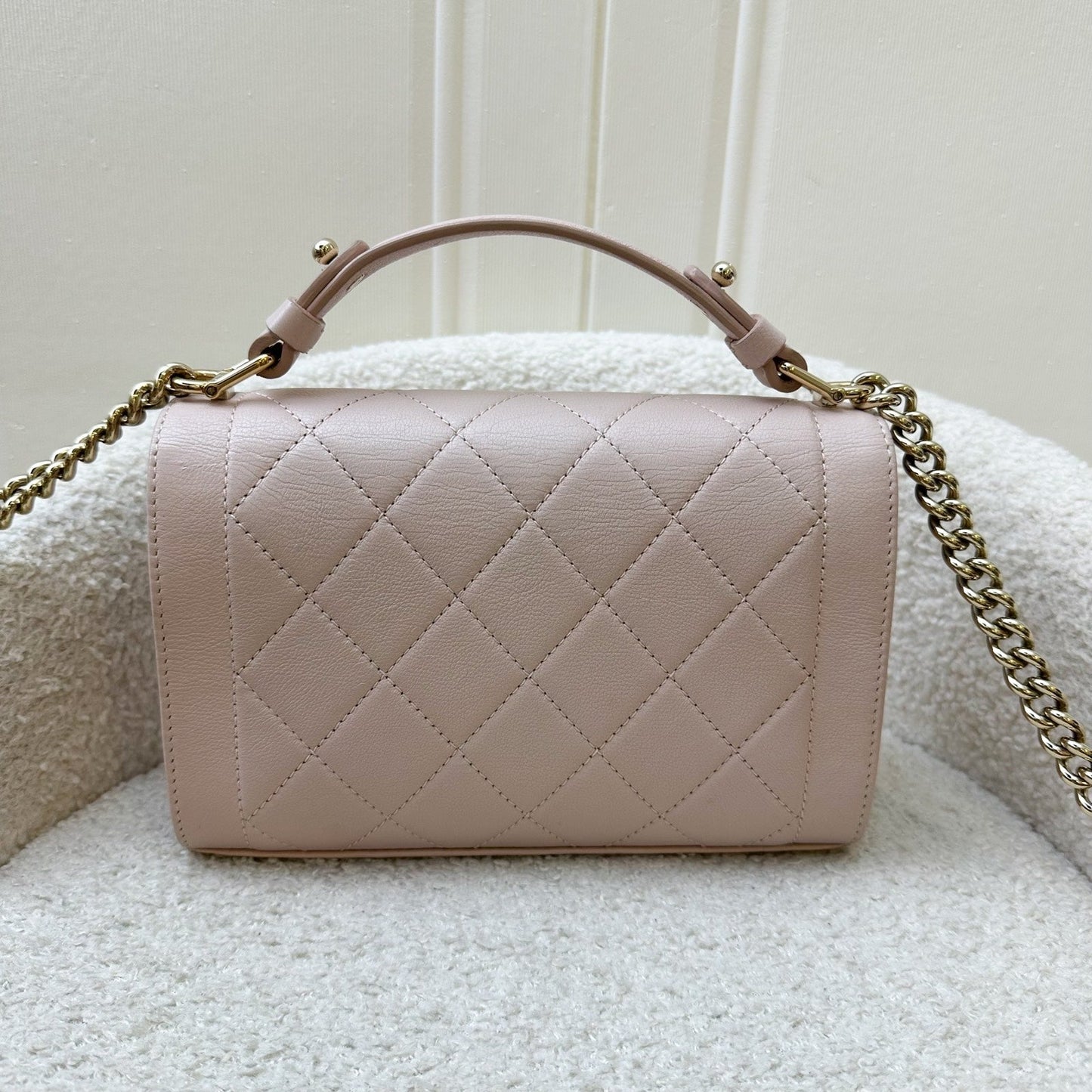 Chanel 17C Click Label Shoulder Shoulder Bag - Rovelle Bags