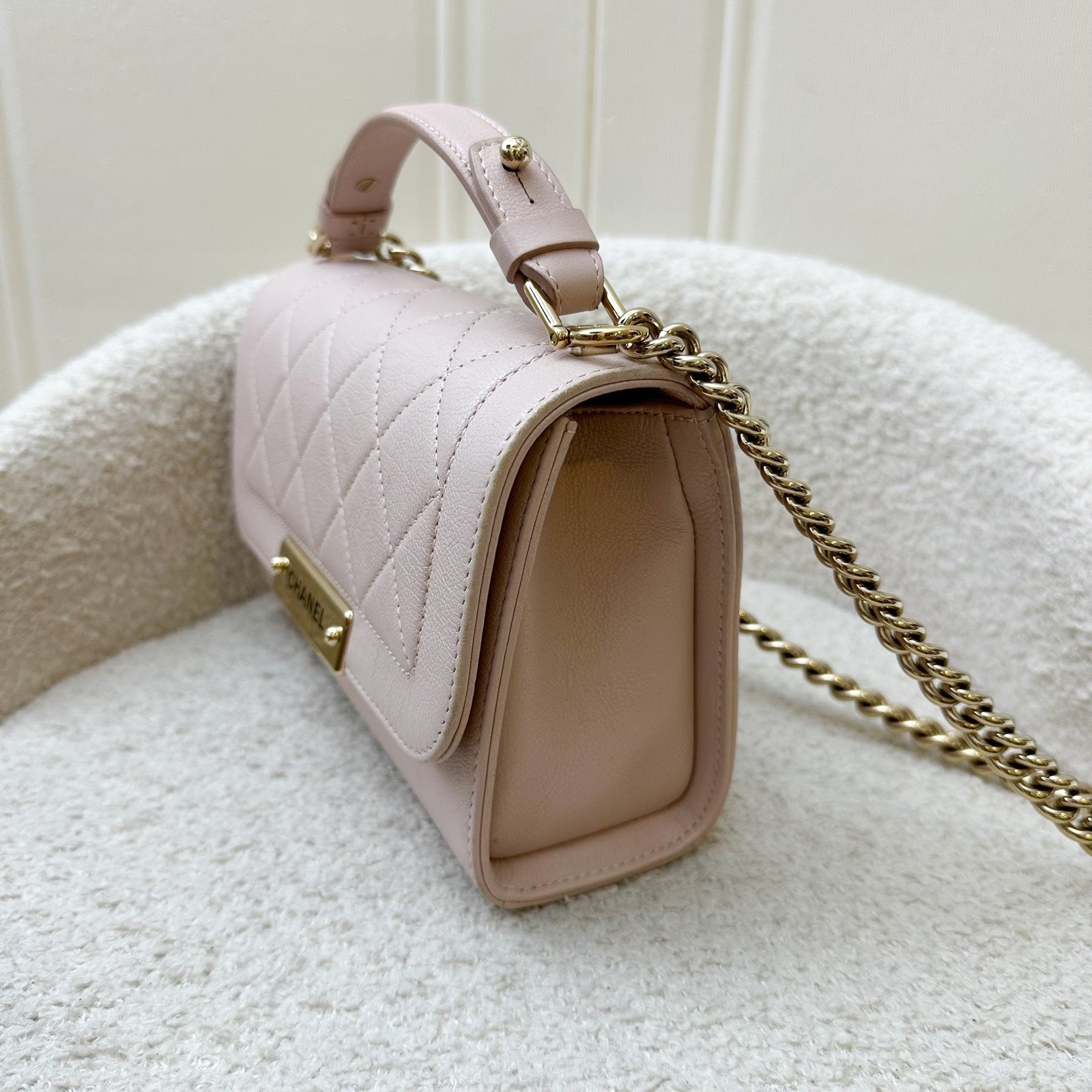 Chanel 17C Click Label Shoulder Shoulder Bag - Rovelle Bags