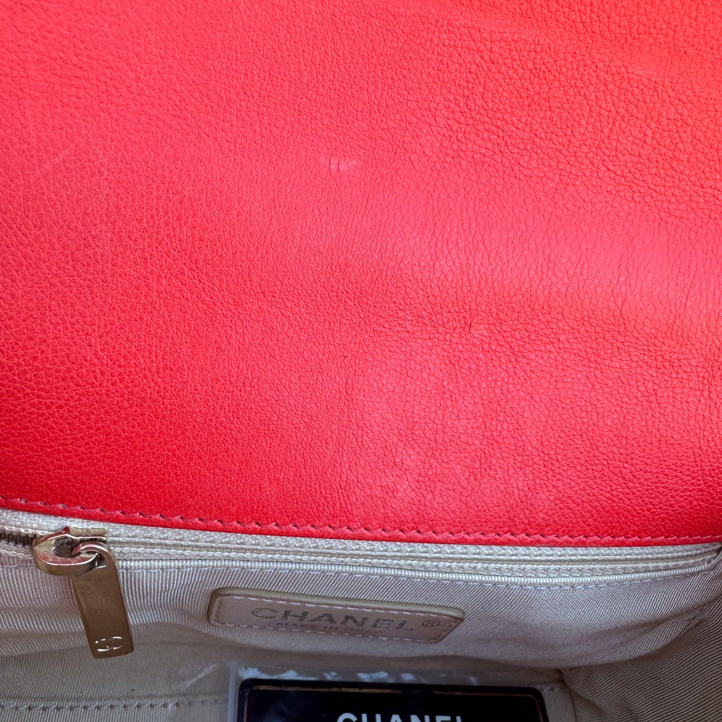 Chanel Label Click Flap Red in Quilted Calfskin With Gold-Tone Hardware