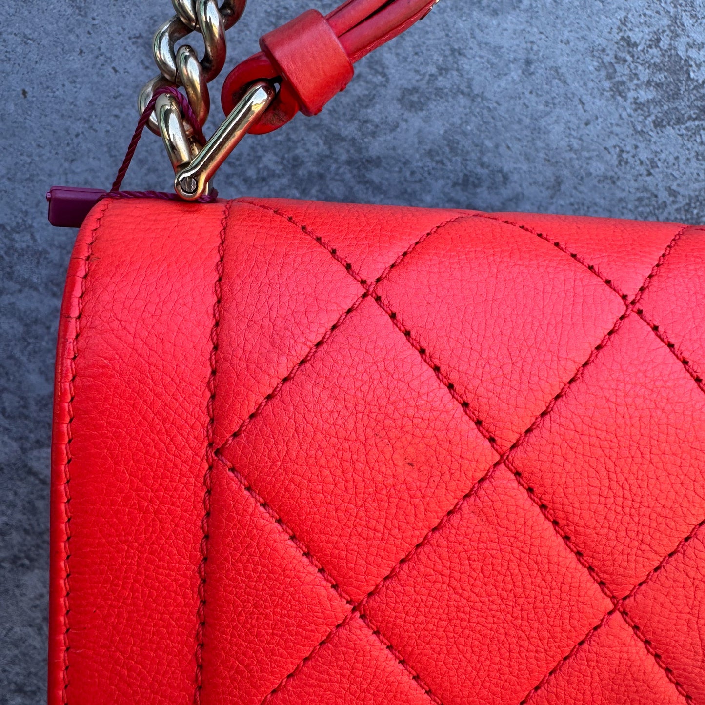 Chanel Label Click Flap Red in Quilted Calfskin With Gold-Tone Hardware