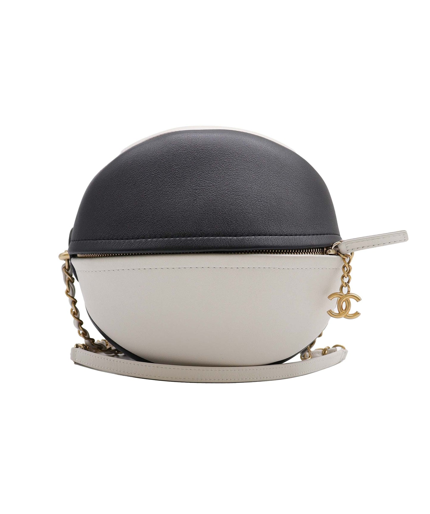 Chanel Shoulder Bag - Almora Bags