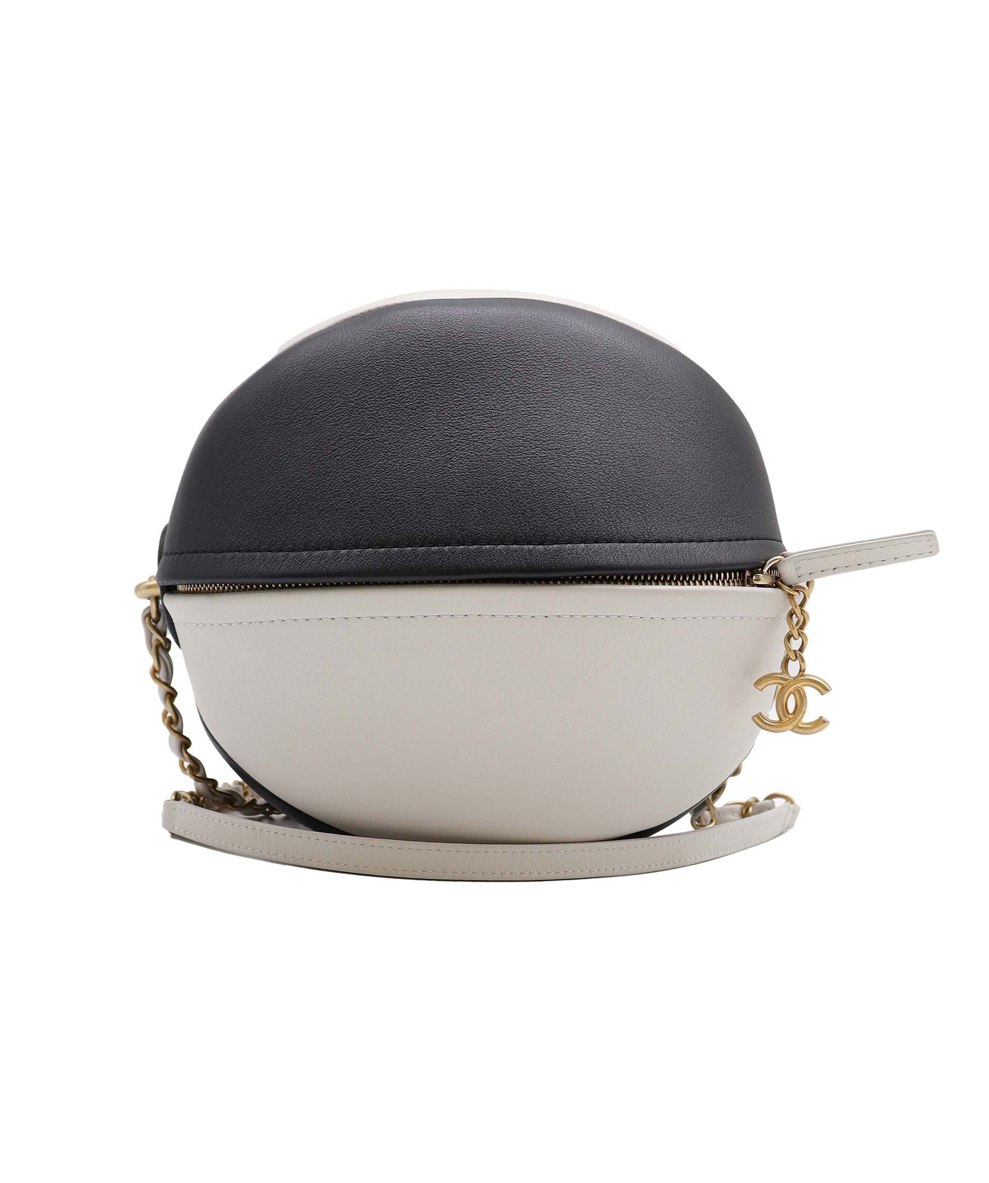 Chanel Shoulder Bag - Almora Bags