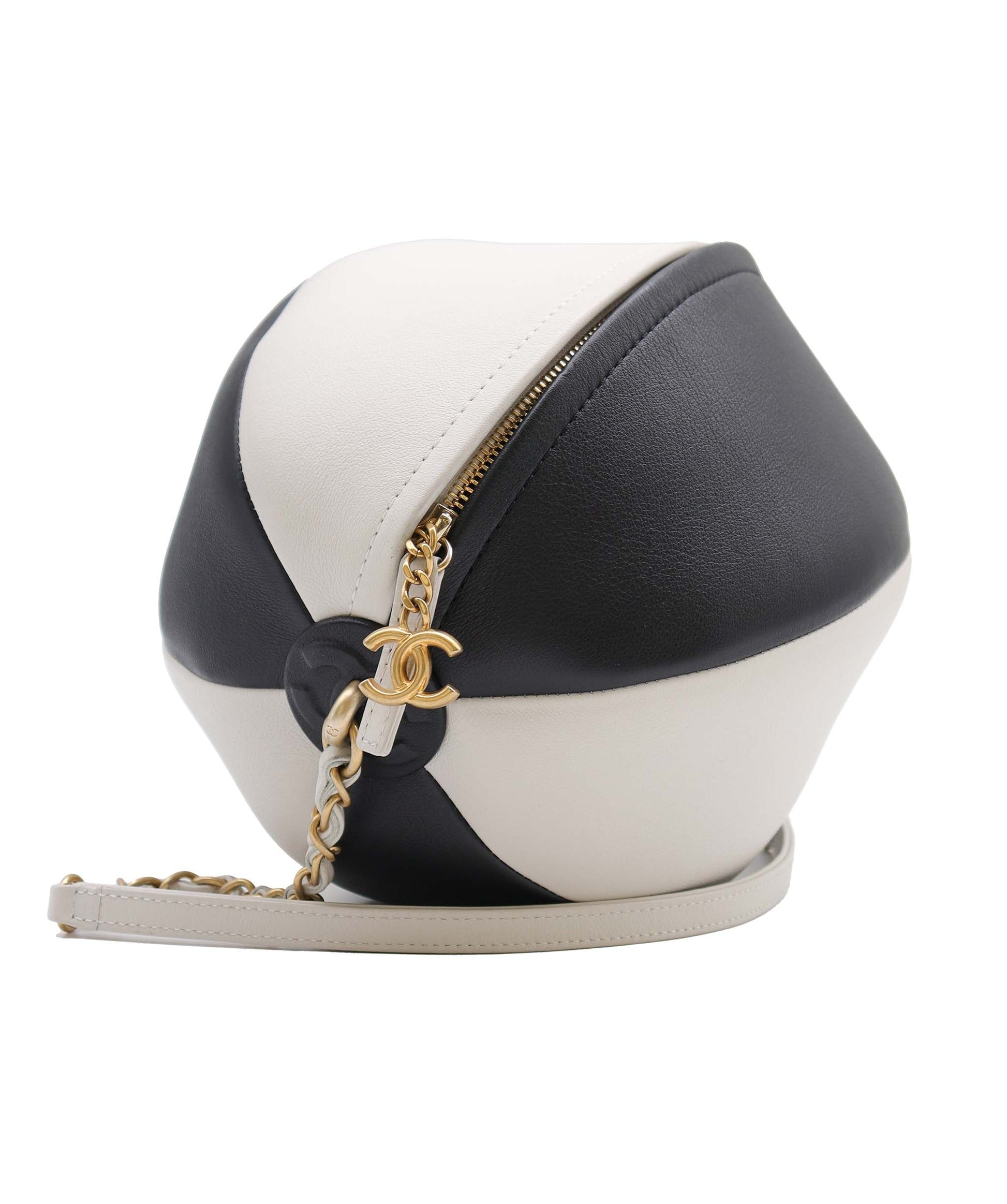 Chanel Shoulder Bag - Almora Bags
