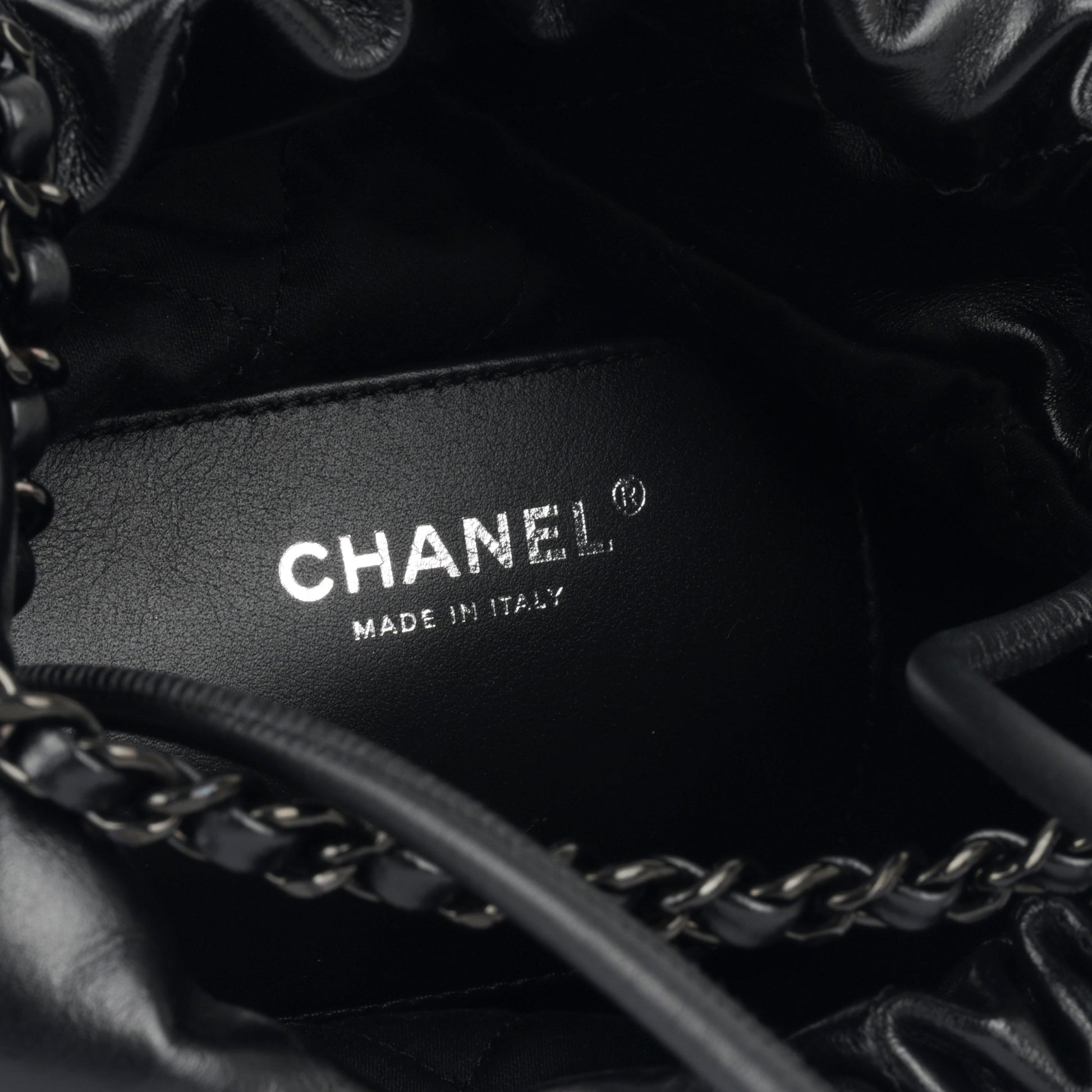 Chanel Chanel 22 Shoulder Bag - Rovelle Bags