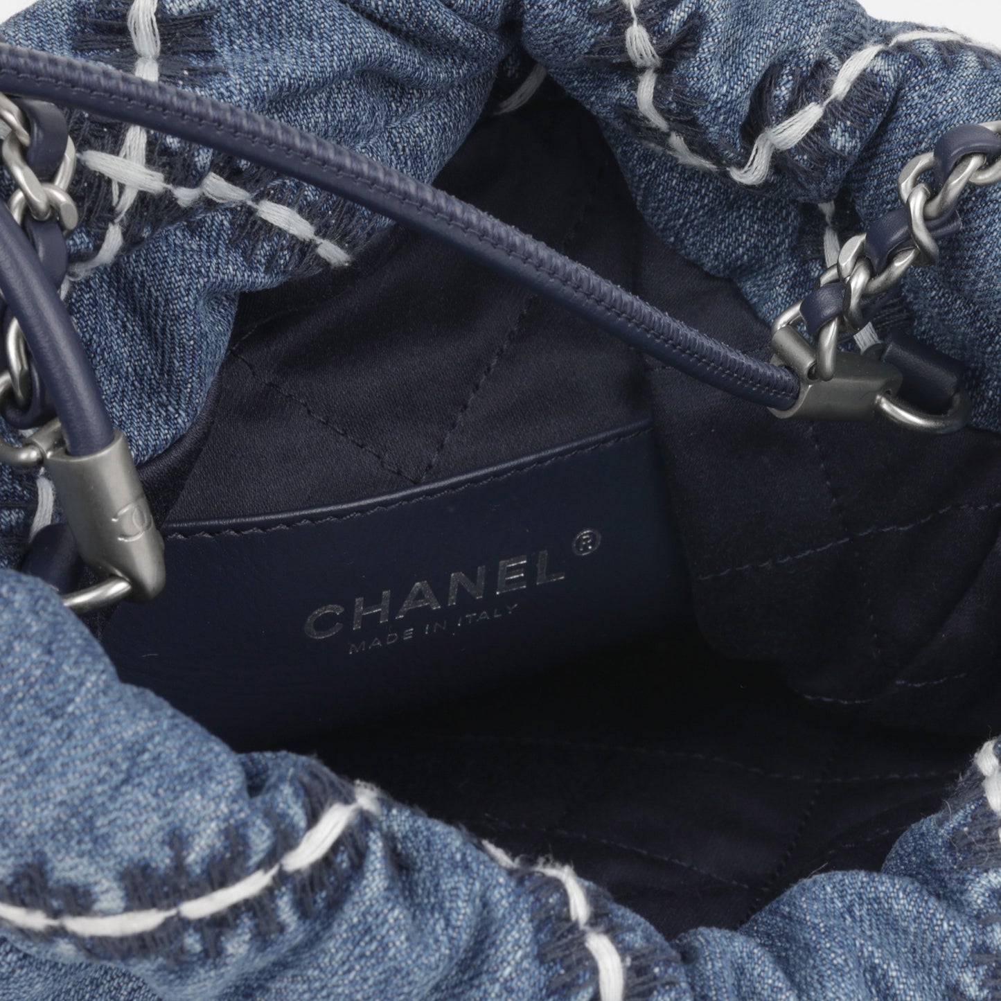 Chanel Chanel 22 Shoulder Bag - Rovelle Bags