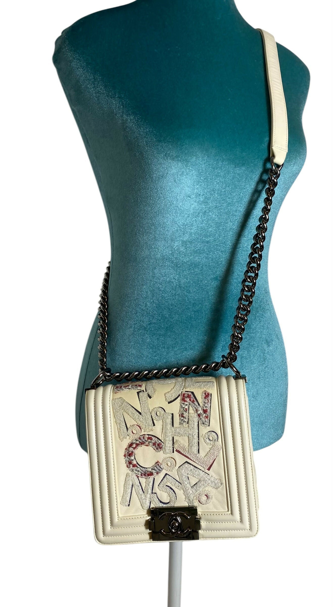 Chanel Boy Bag Shoulder Bag - Rovelle Bags