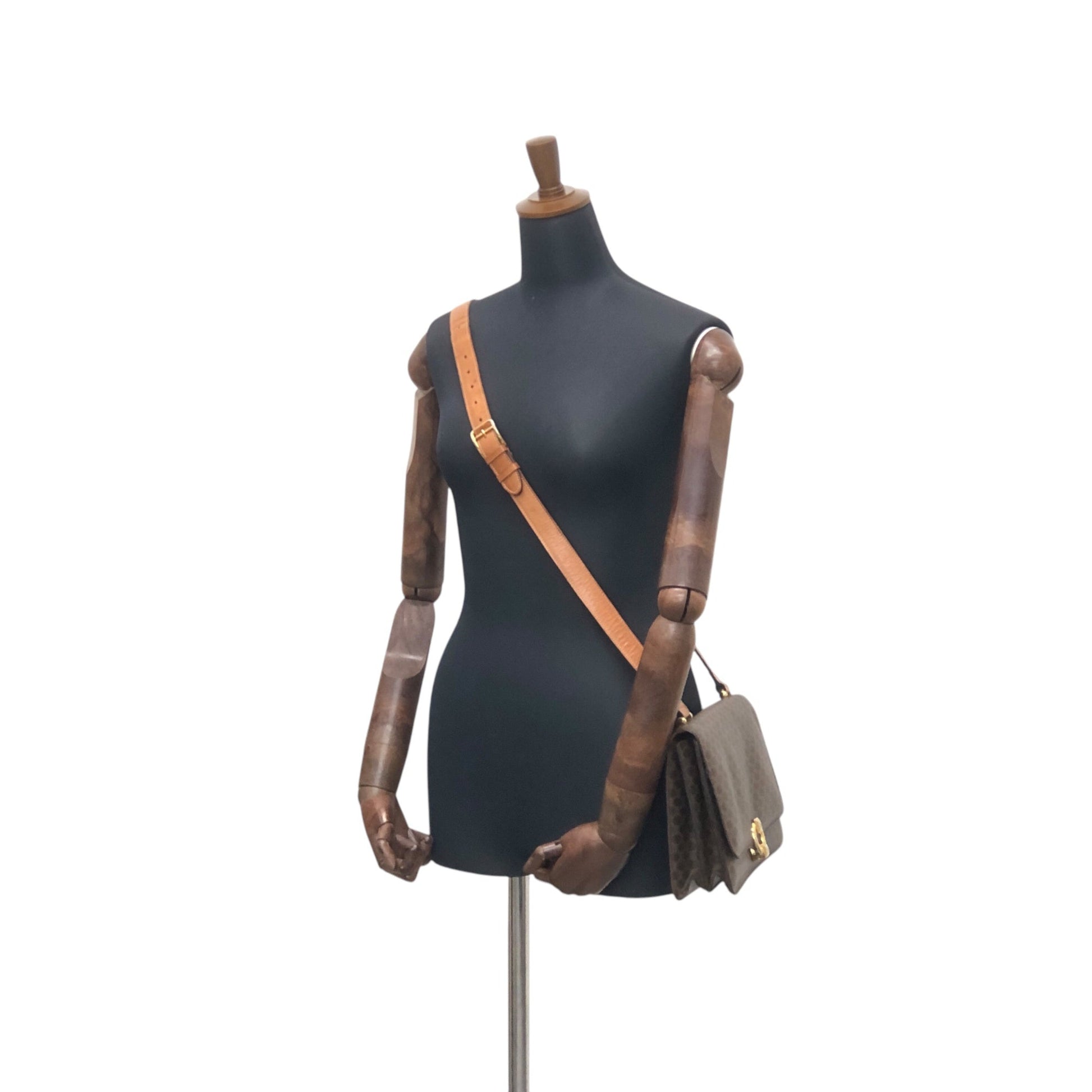 CELINE Macadam Flap Shoulder bag Brown wagmgy
