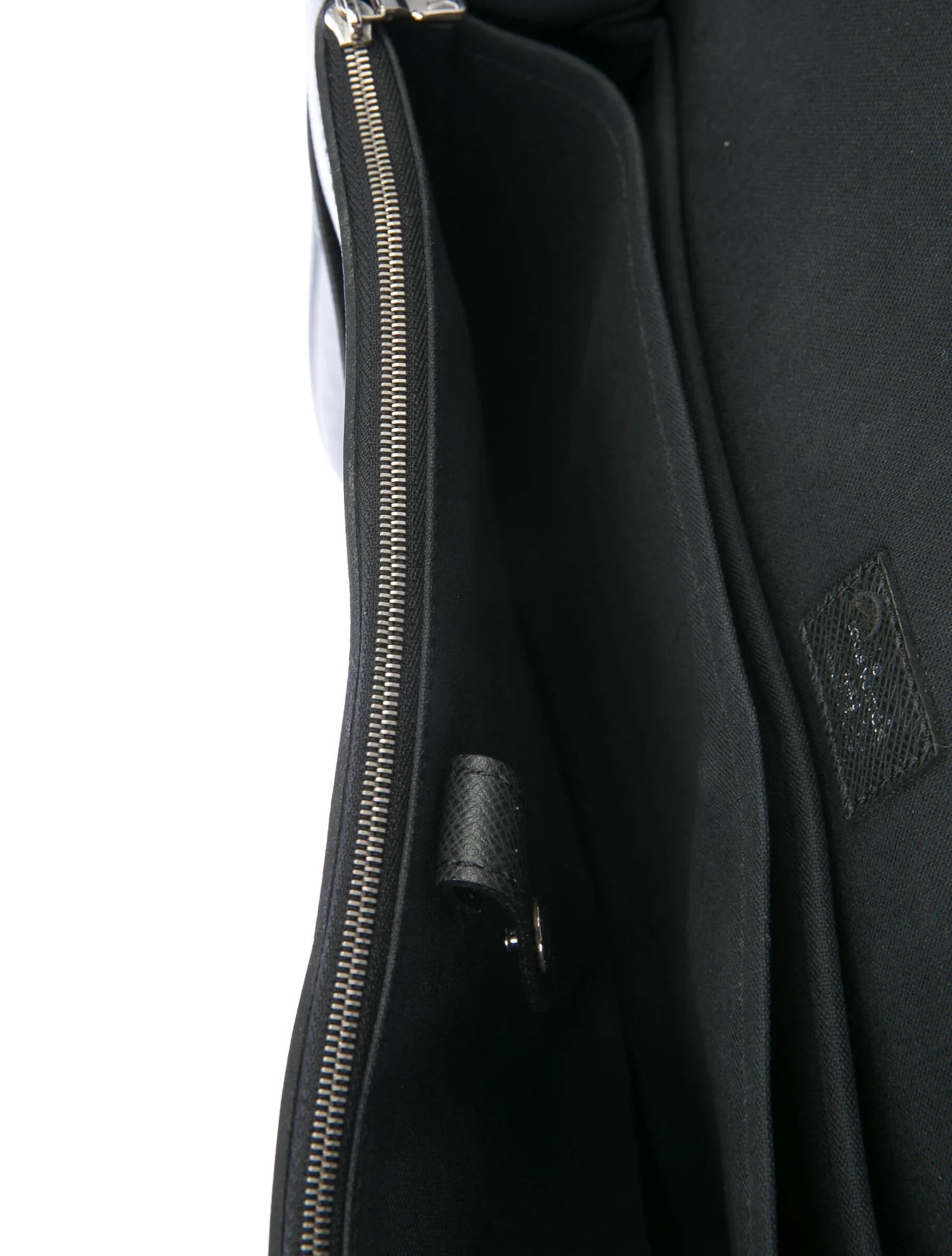 LOUIS VUITTON TAIGA LEATHER ANTON BRIEFCASE WITH SHOULDER STRAP