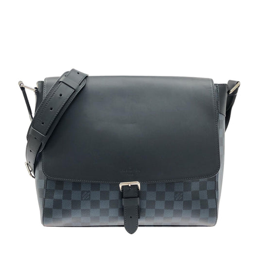 Louis Vuitton Damier Cobalt Newport Messenger PM (SHG-7phIVj)