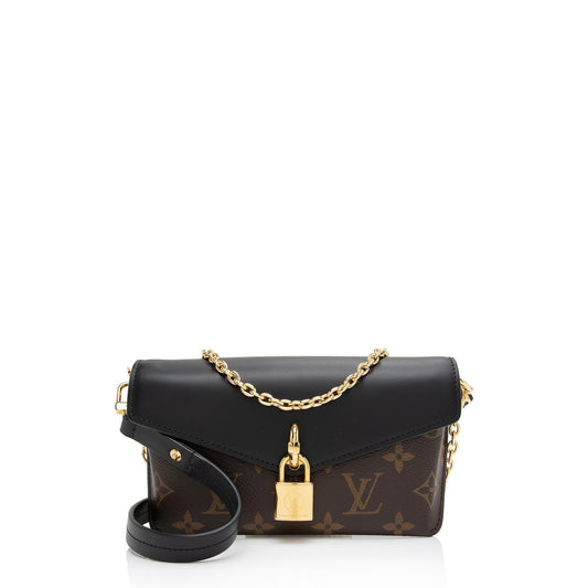 Louis Vuitton Monogram Canvas Padlock on Strap (SHF-qEAVXe)