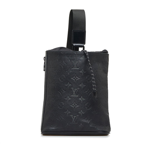 Louis Vuitton Monogram Shadow Chalk (SHG-ryyDnk)