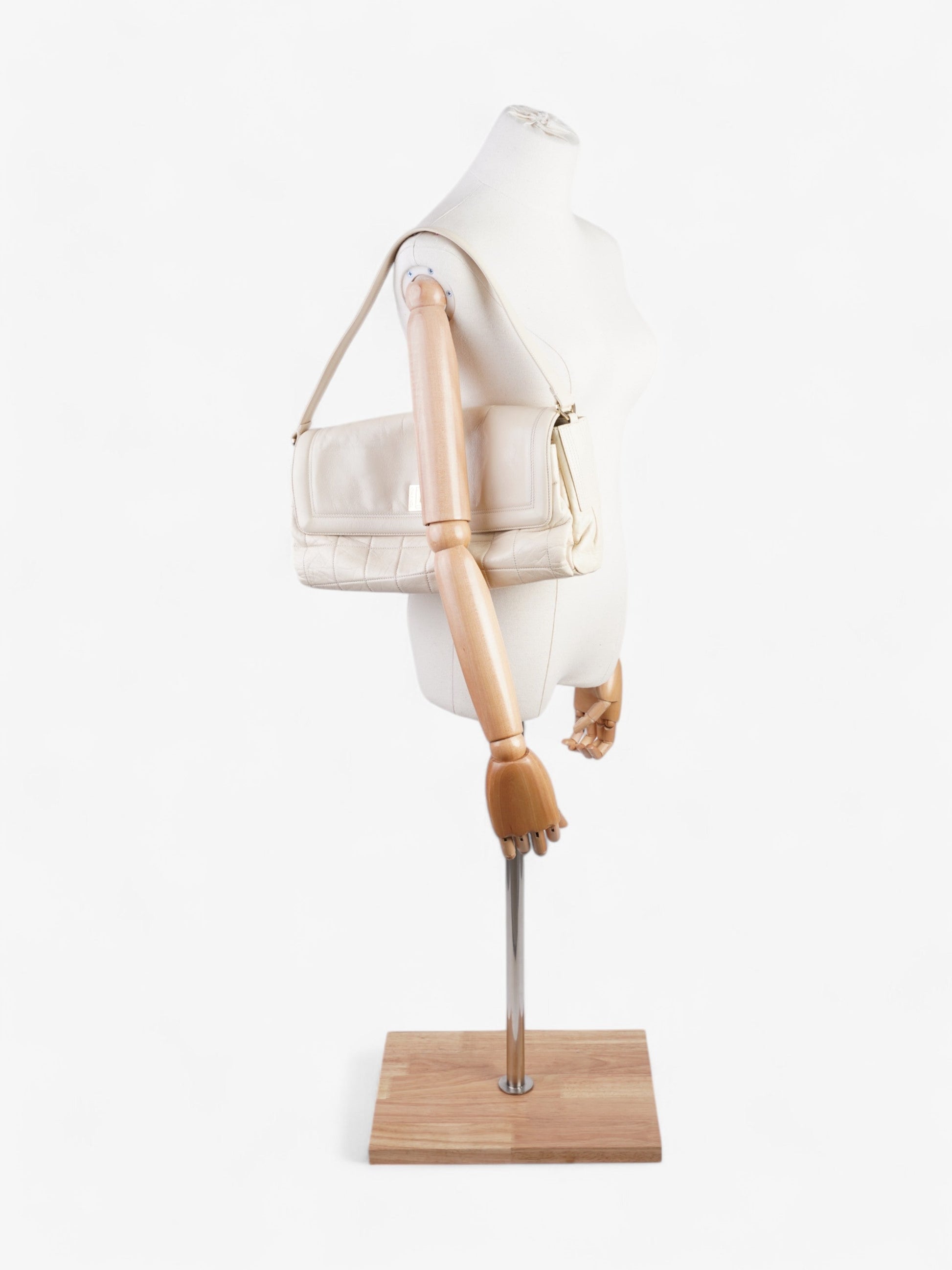 Chanel 2 55 Handbag - Rovelle Bags