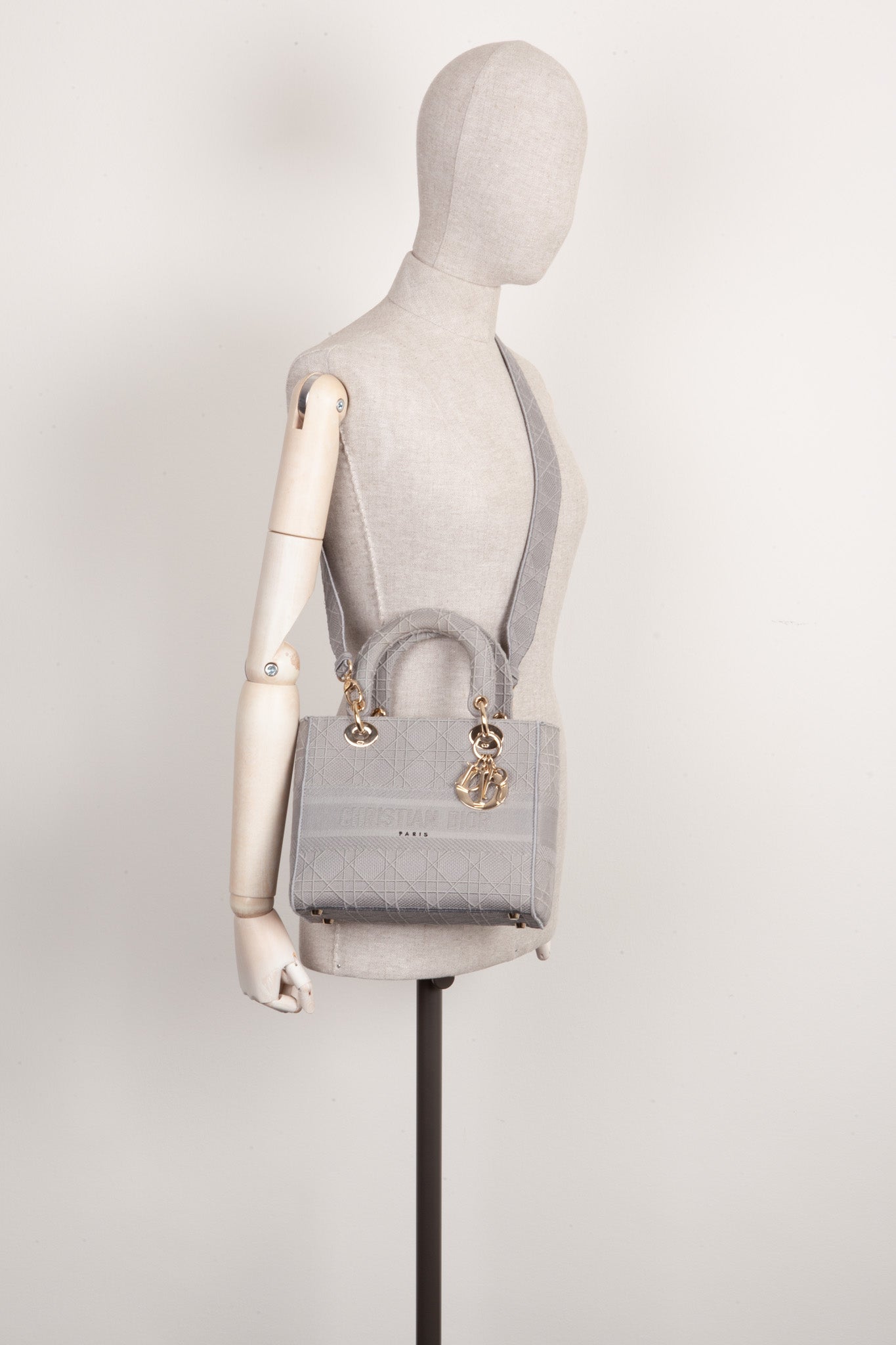 Dior D-Lite Tote - Rovelle Bags