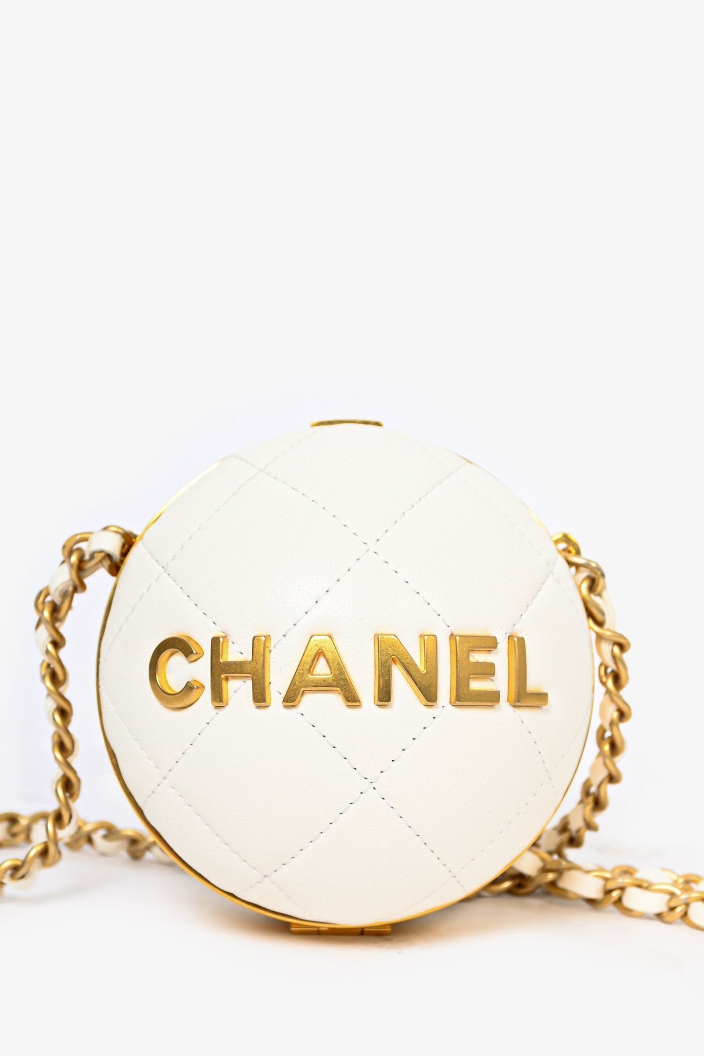 Chanel ™ White Lambskin Handbag - Rovelle Bags