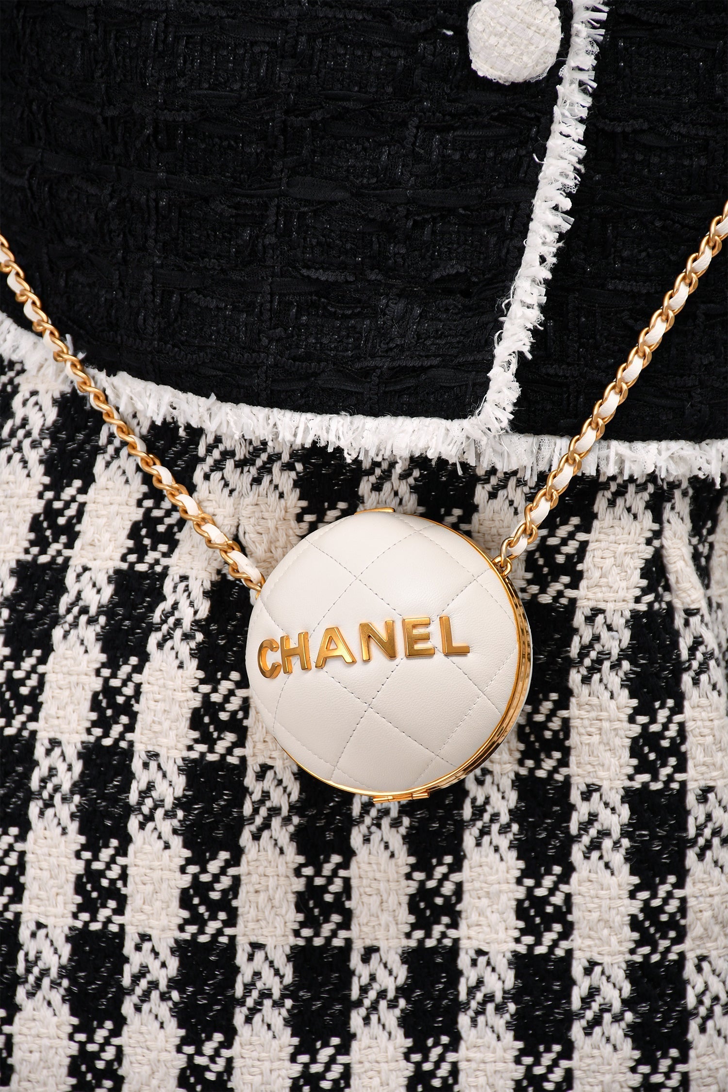 Chanel ™ White Lambskin Handbag - Rovelle Bags