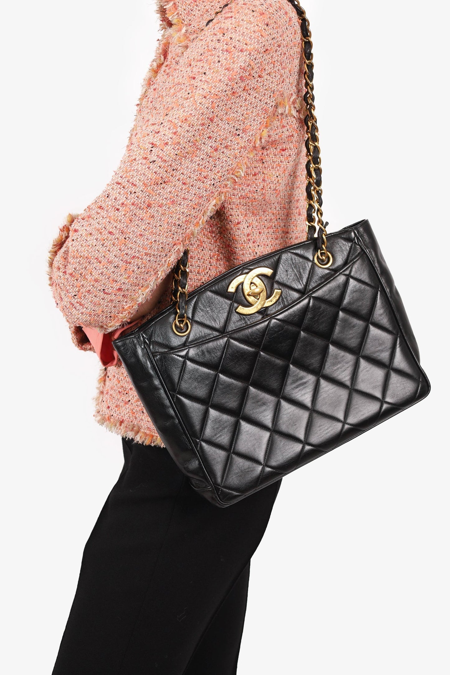 Chanel ™ Black Quilted Tote Bag - Rovelle Bags