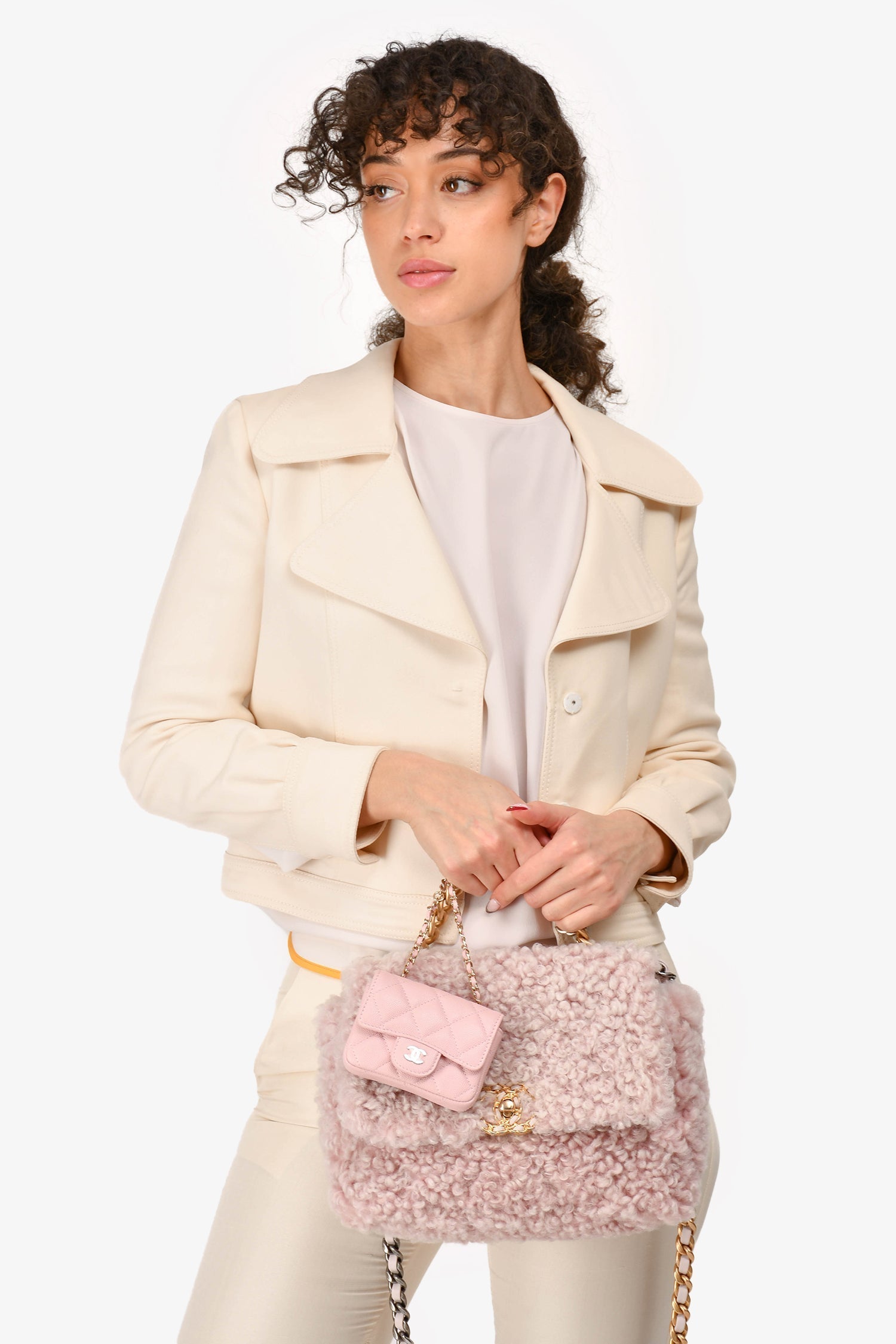 Chanel Chanel 19 Shoulder Bag - Rovelle Bags