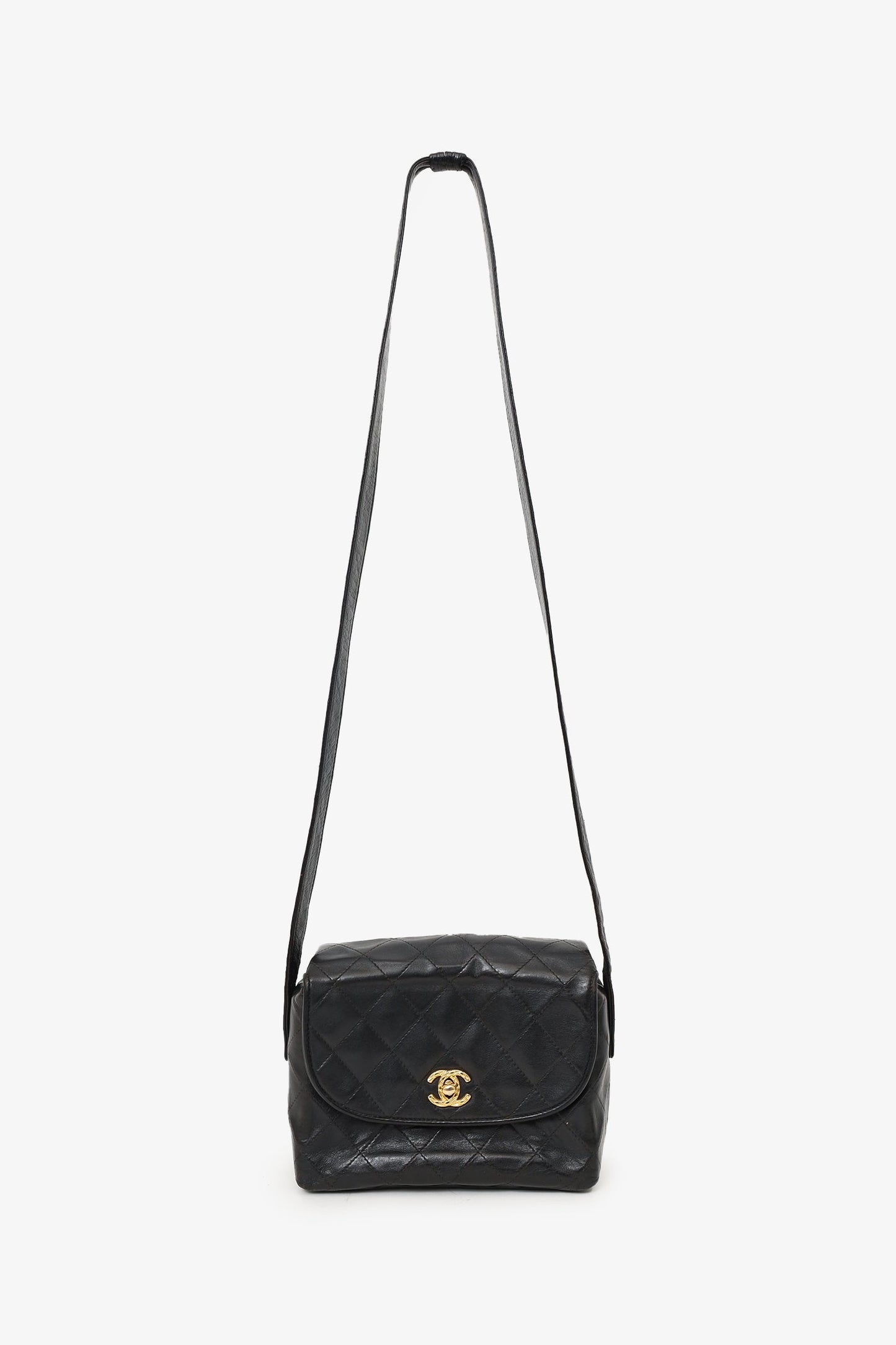 Chanel ™ 1991-94 Black Shoulder Bag - Rovelle Bags