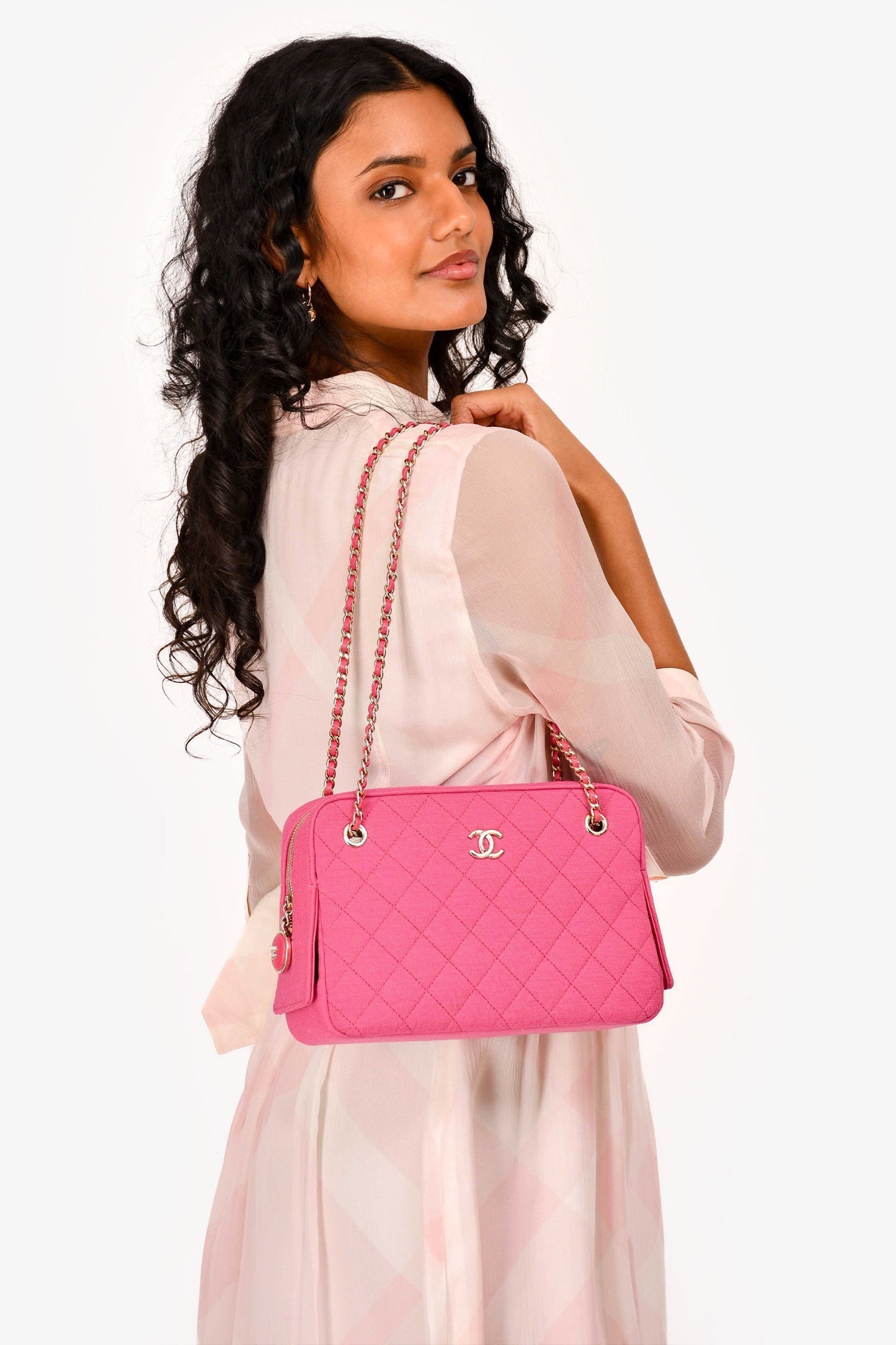 Chanel ™ 2019-20 Fuchsia Handbag - Rovelle Bags