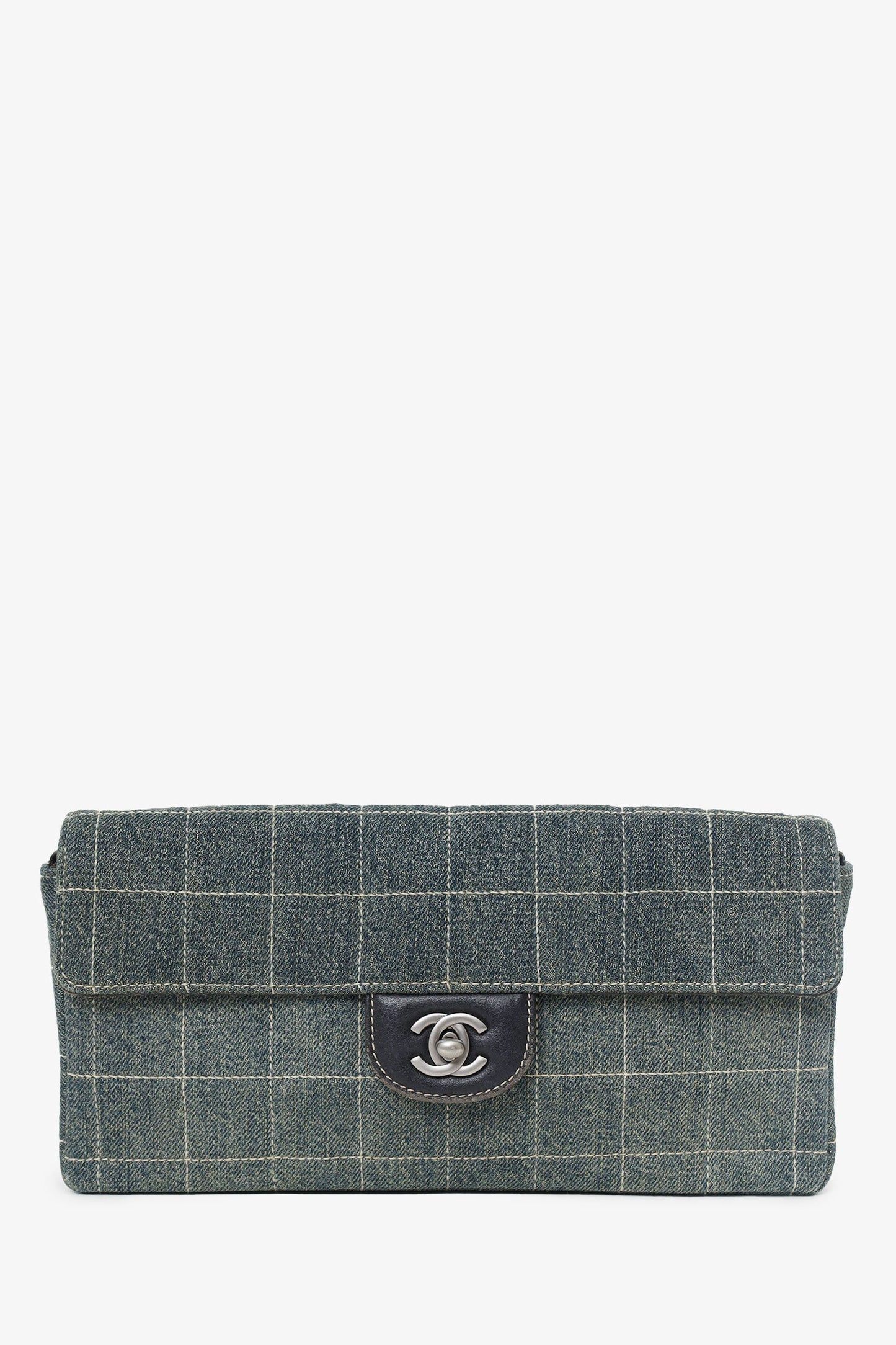 Chanel ™ 2000-02 Blue Shoulder Bag - Rovelle Bags