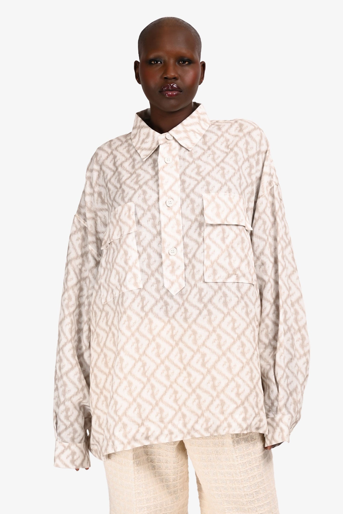 Fendi 2022 White/Beige Graphic Linen V-Neck Pocket Blo Size 42 w/ Tags
