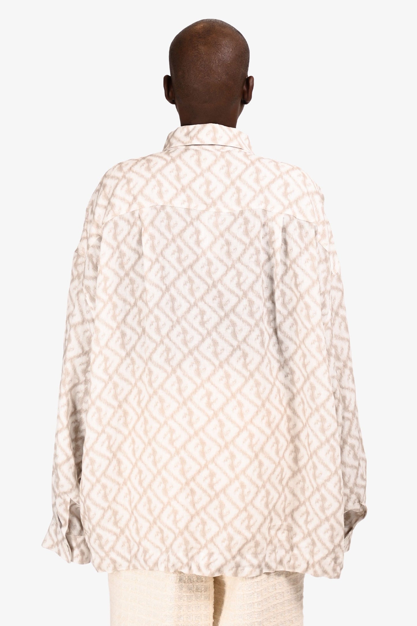Fendi 2022 White/Beige Graphic Linen V-Neck Pocket Blo Size 42 w/ Tags