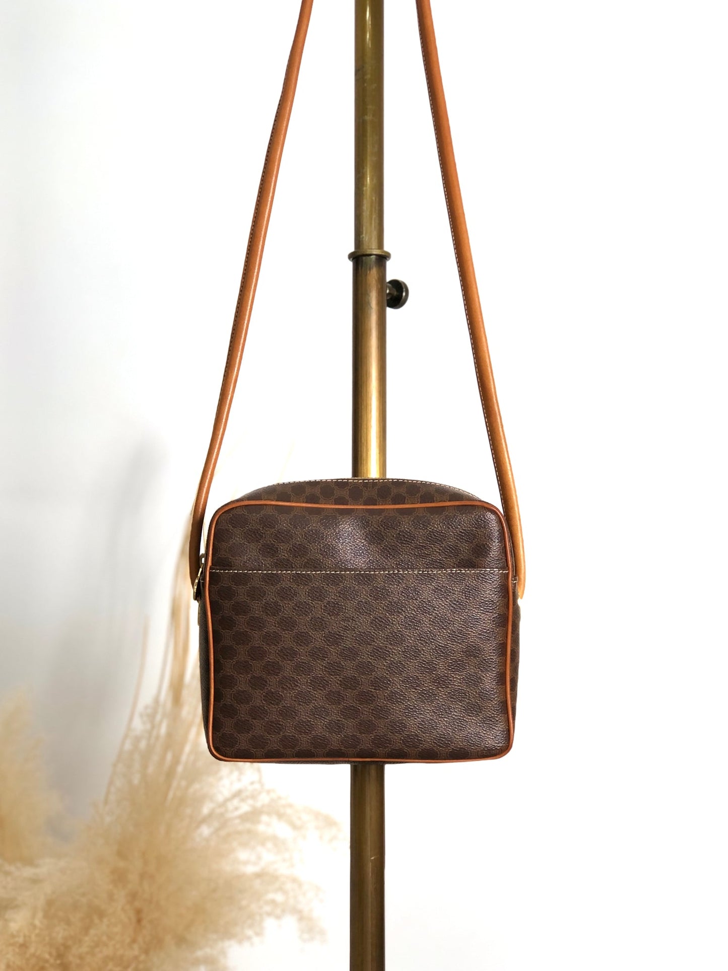 CELINE Macadam Shoulder bag Brown 6yth7d