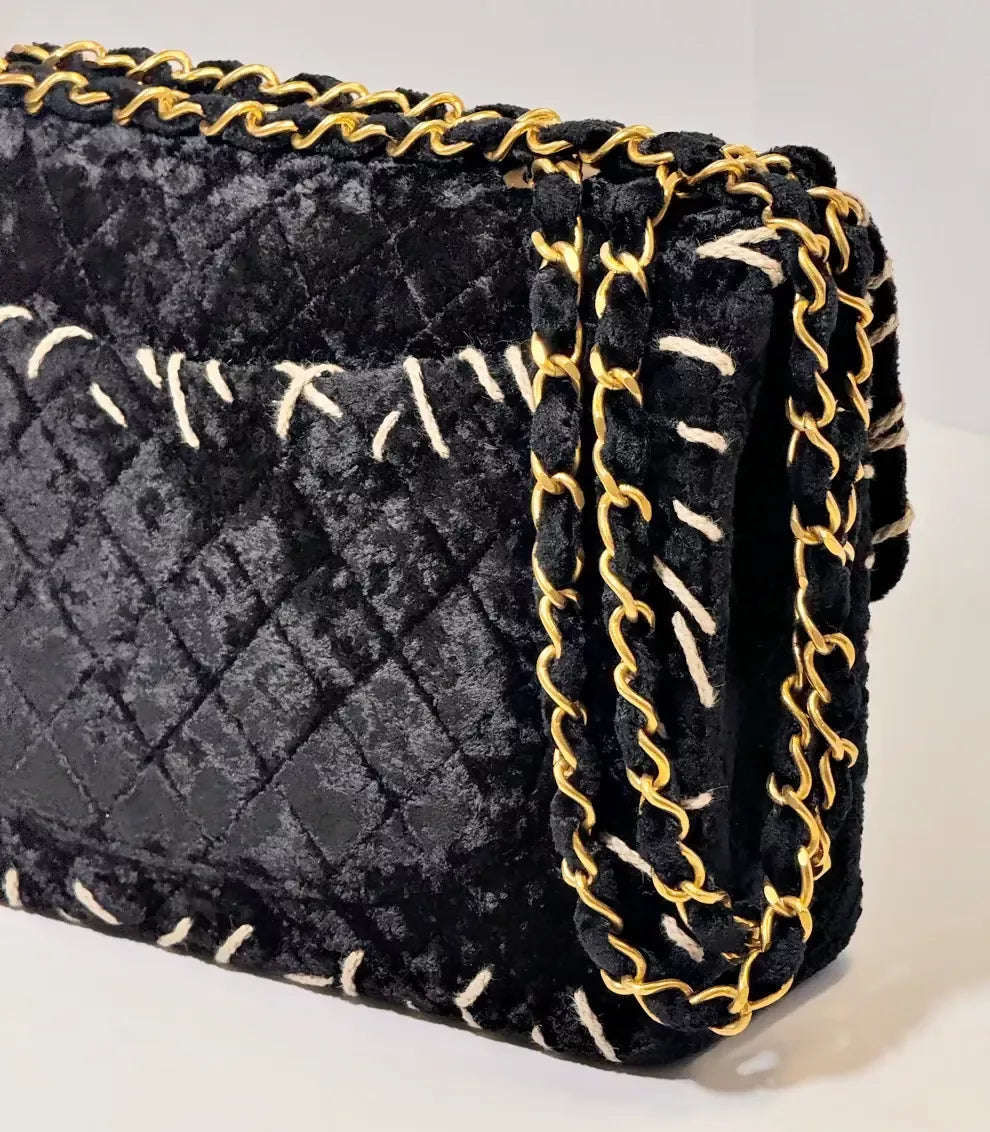 Chanel Chanel 19 Tote - Rovelle Bags