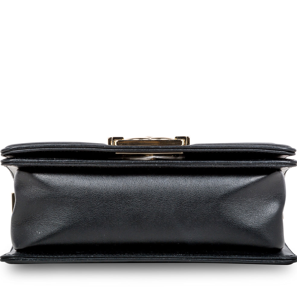 Chanel Boy Bag Shoulder Bag - Rovelle Bags