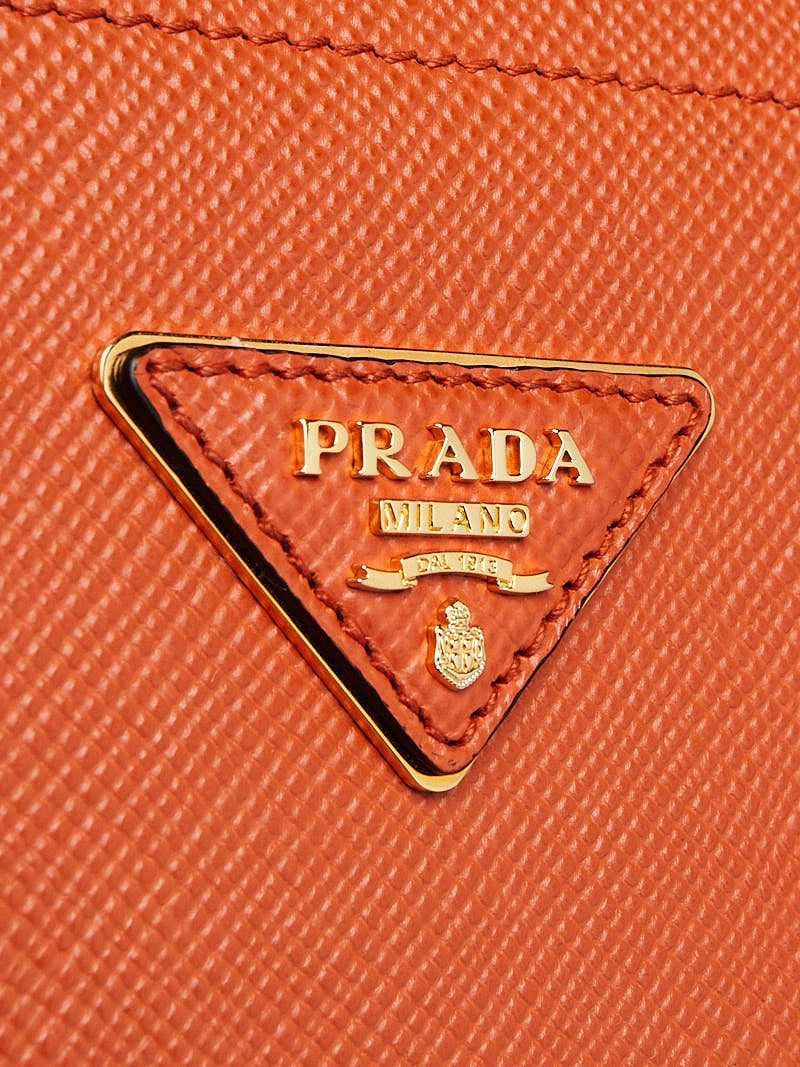 Prada Saffiano Tote - Rovelle Bags