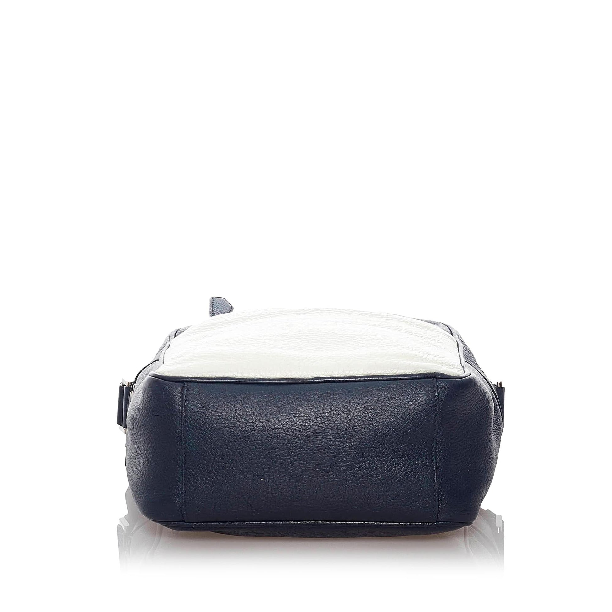 Prada Vitello Daino Crossbody Bag Style 3 - Rovelle Bags