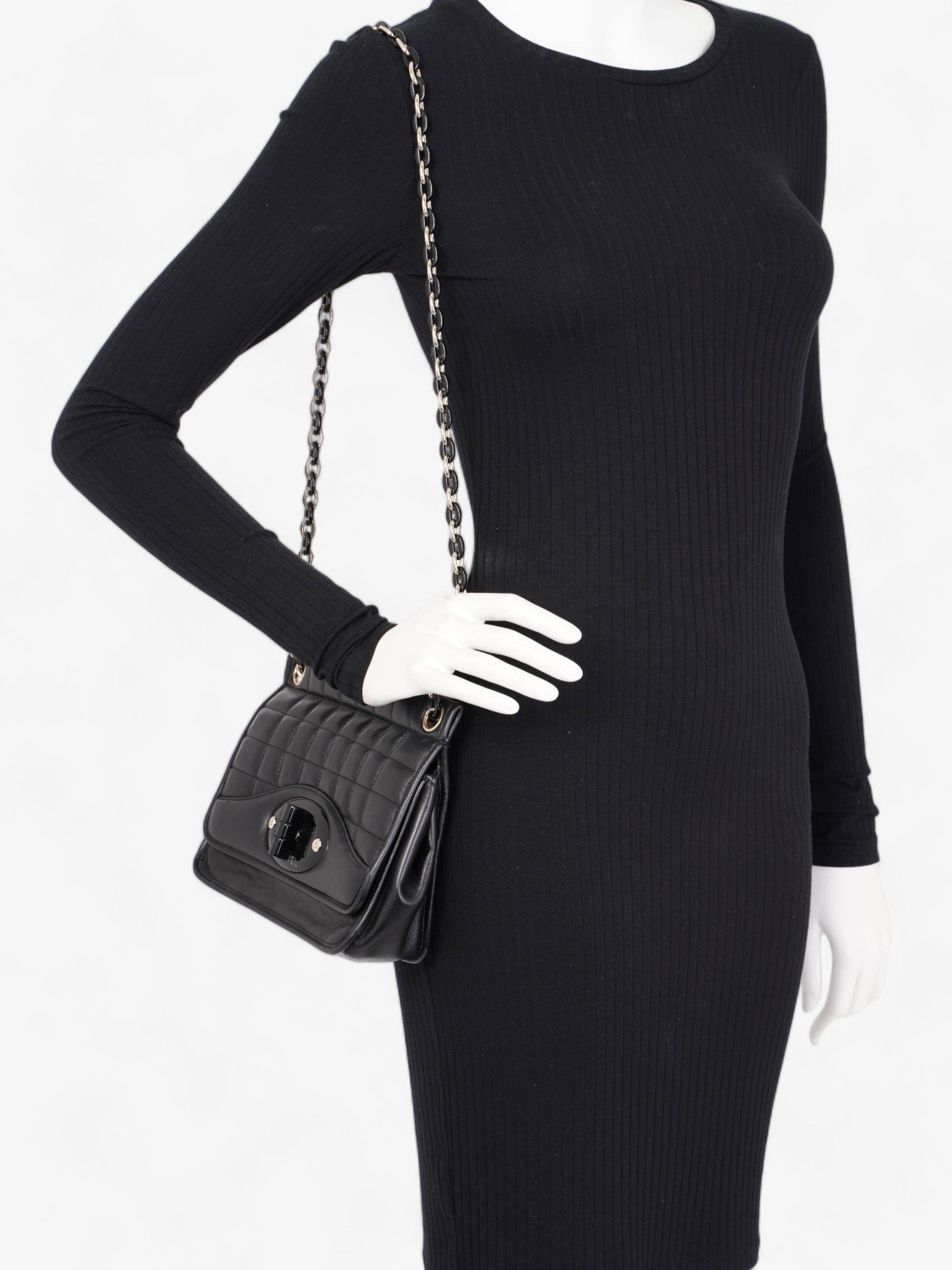 Chanel Shoulder Bag - Rovelle Bags